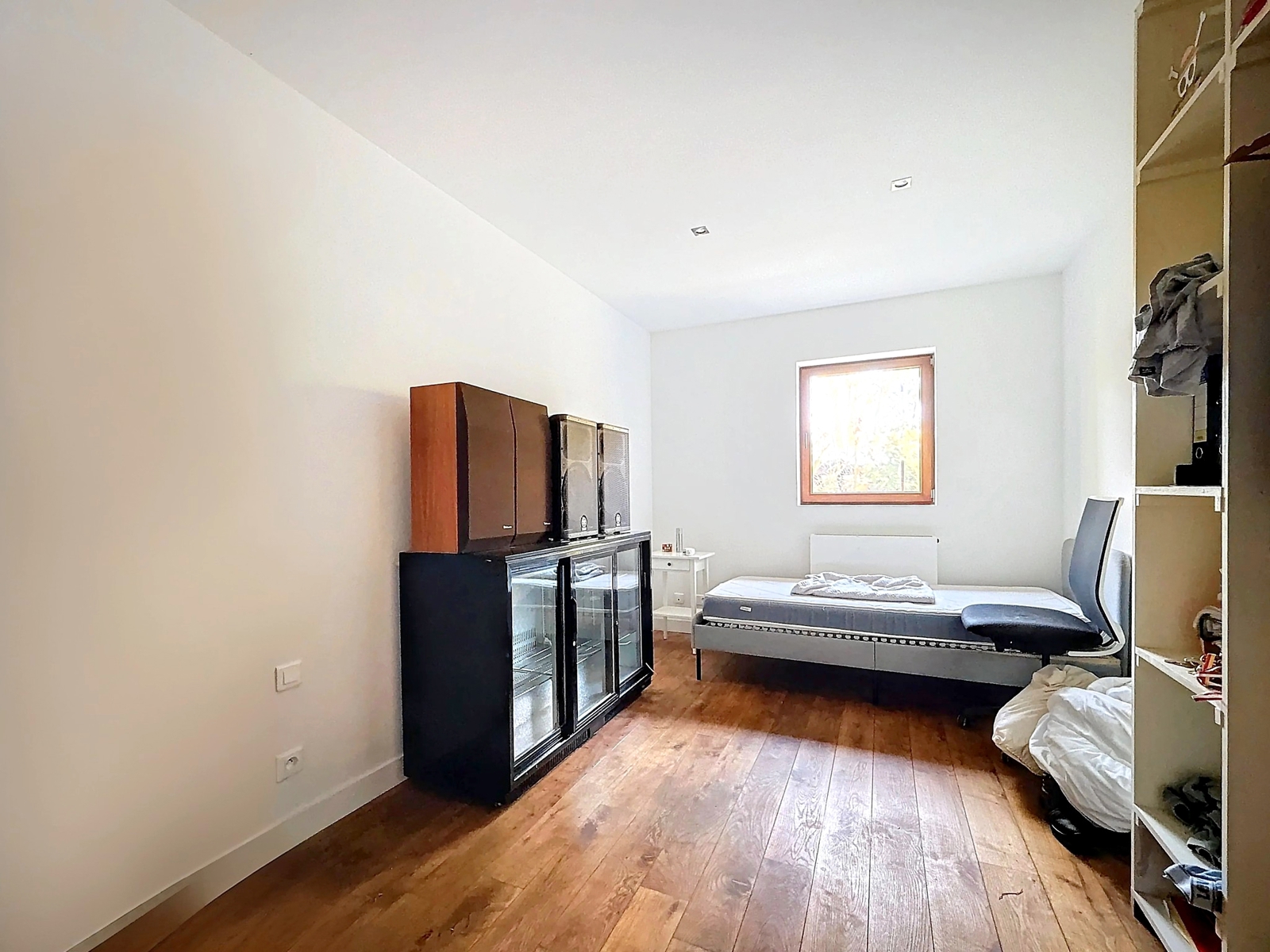 Villa plain-pied 4 chambres sur parcelle d`environ 1700 m²