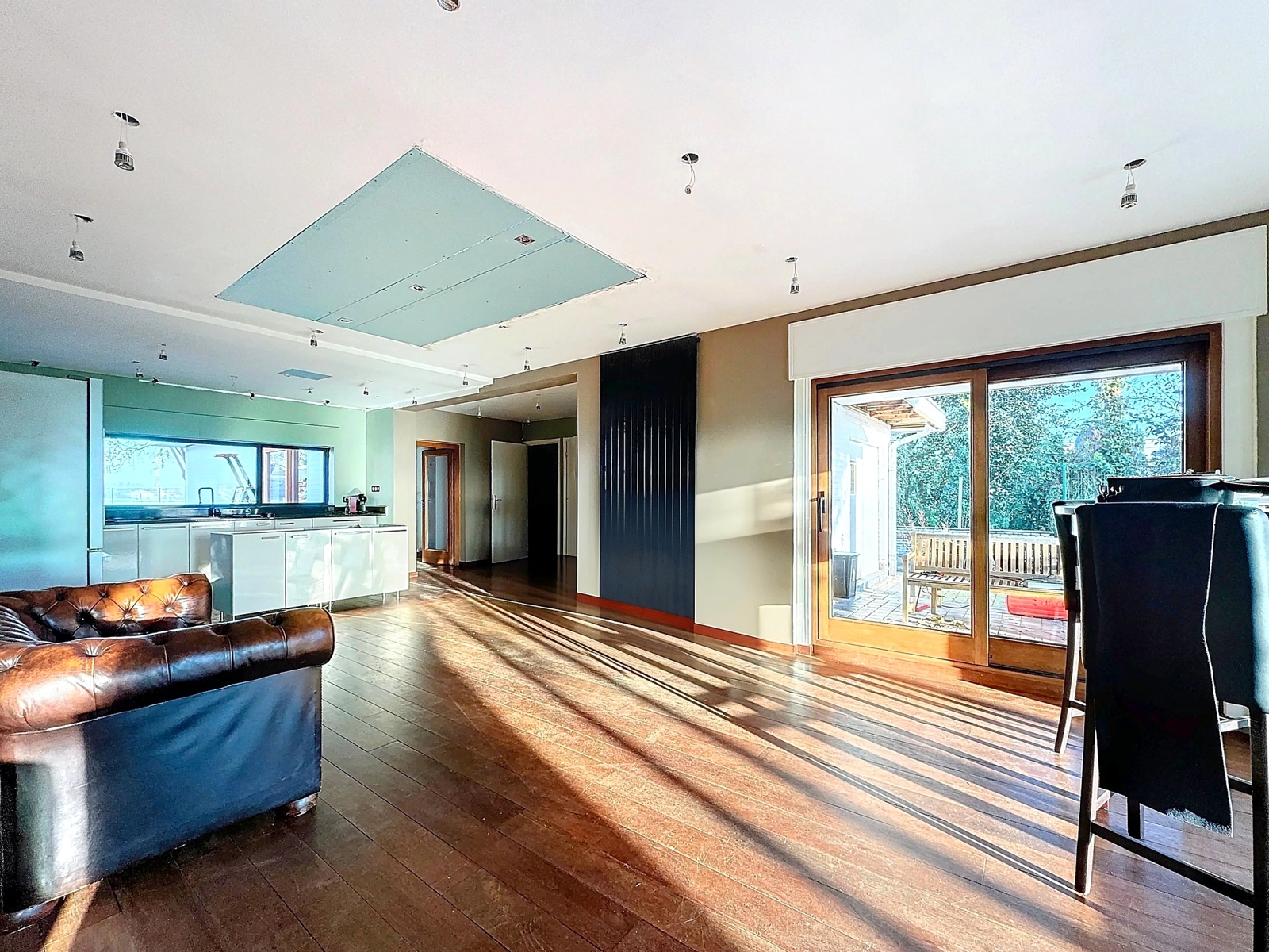 Villa plain-pied 4 chambres sur parcelle d`environ 1700 m²