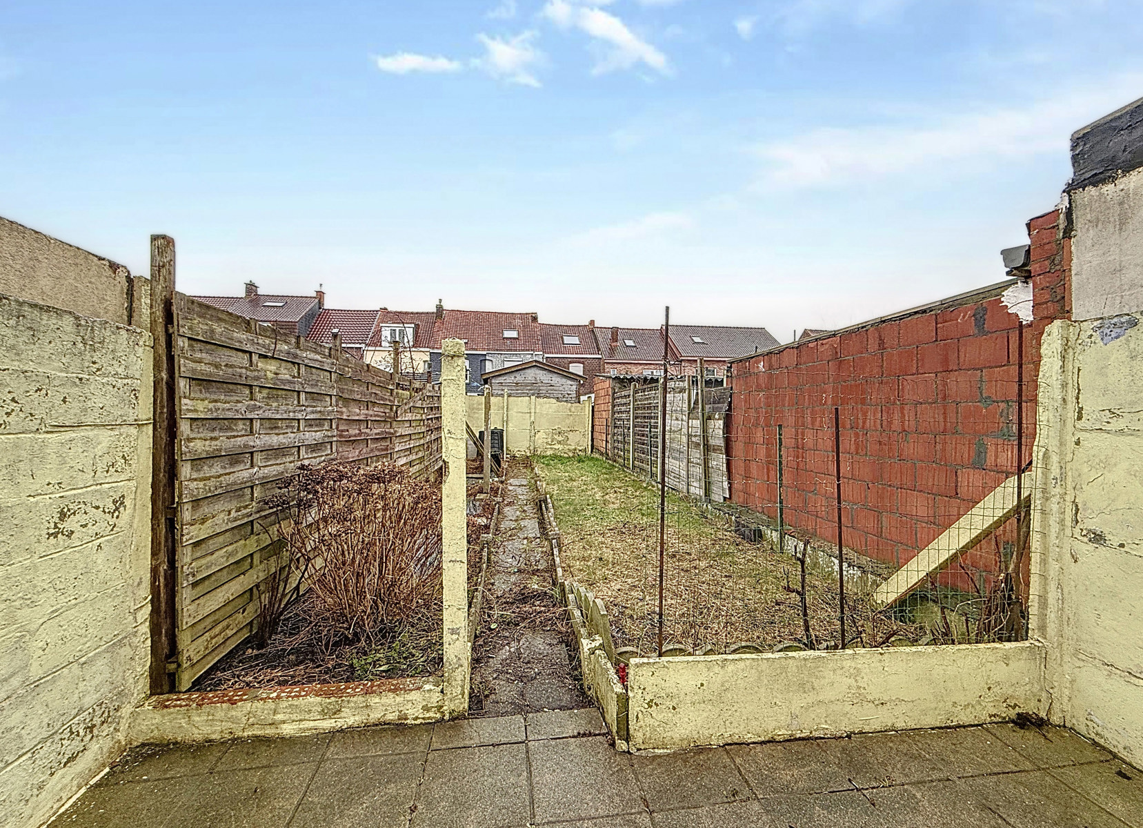 Maison 2 chambres avec jardin dans une rue paisible