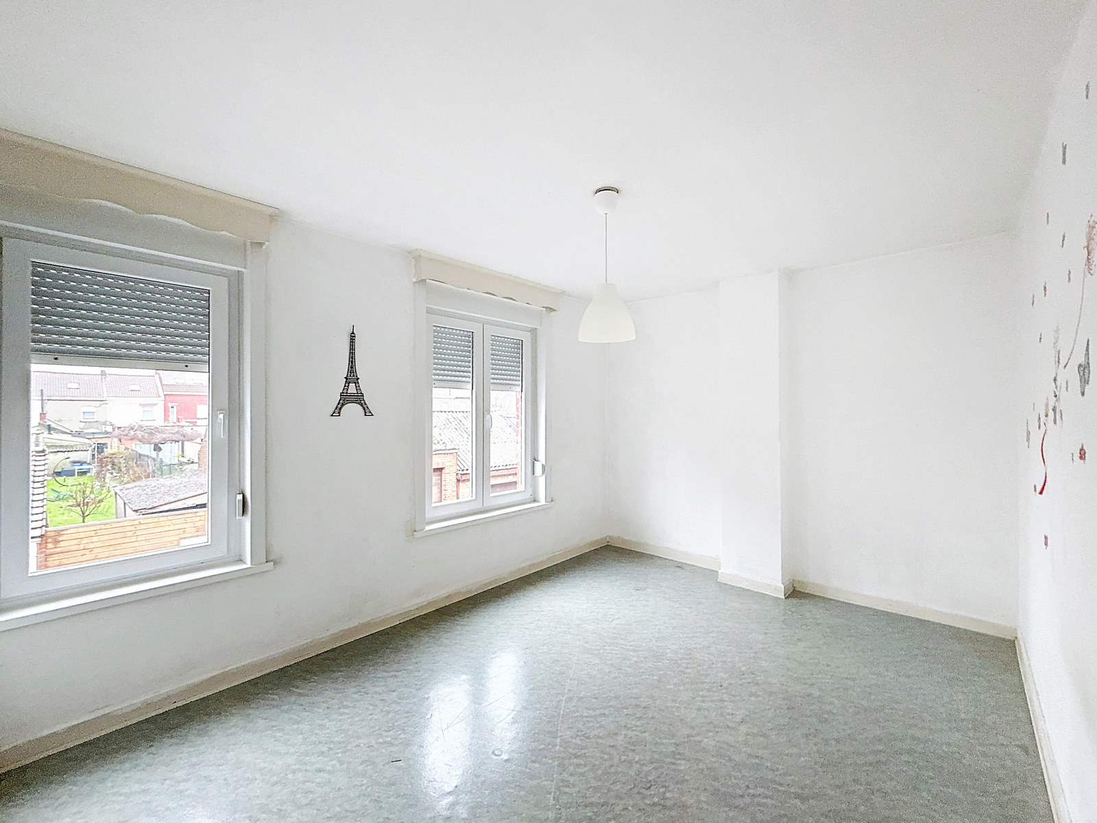 Maison 2 chambres avec jardin dans une rue paisible