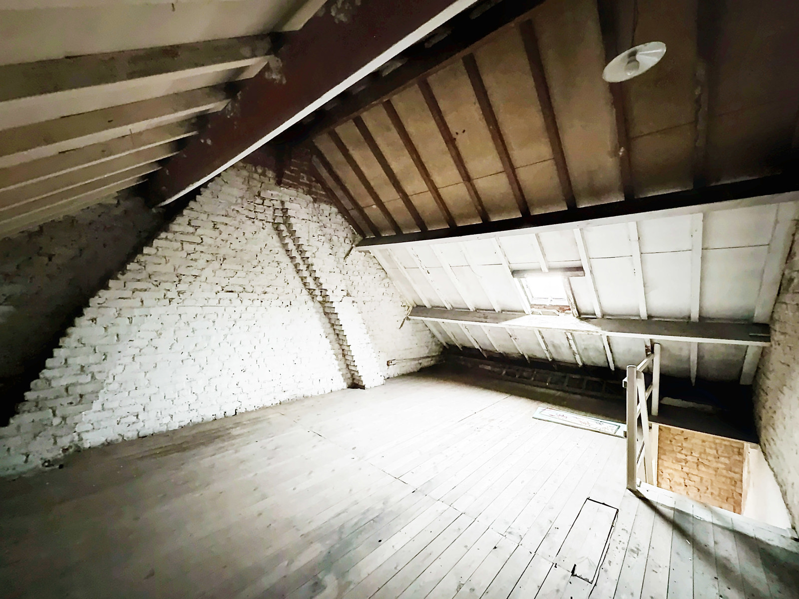 Maison 2 chambres avec jardin dans une rue paisible