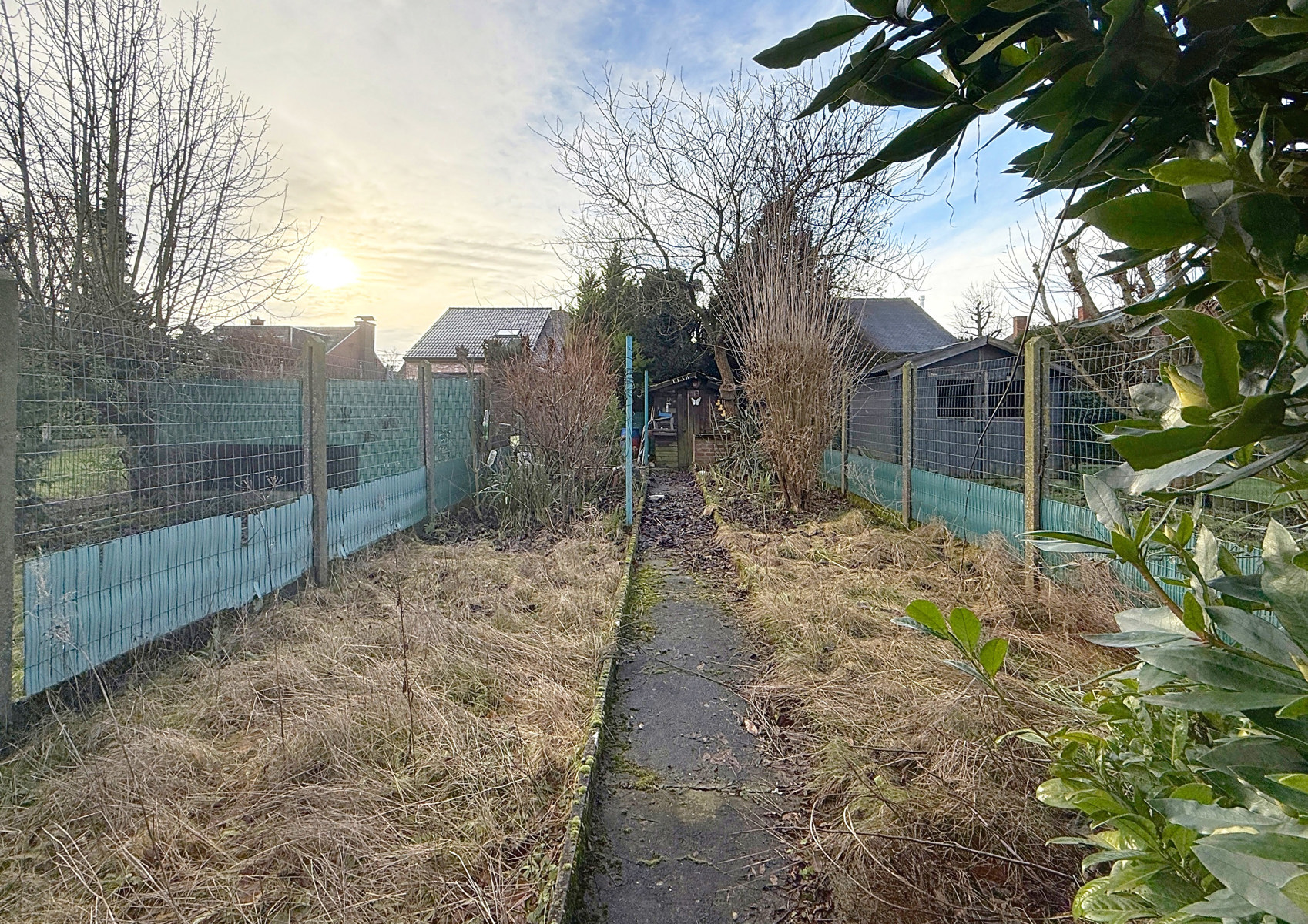 Maison mitoyenne avec jardin à Luingne