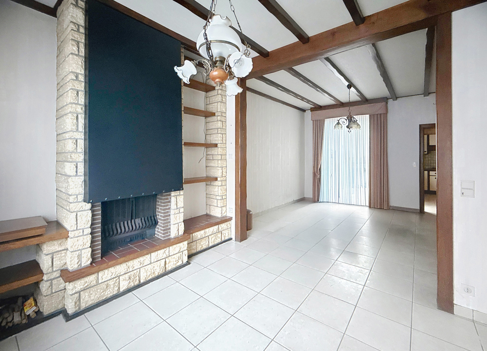 Maison mitoyenne avec jardin à Luingne