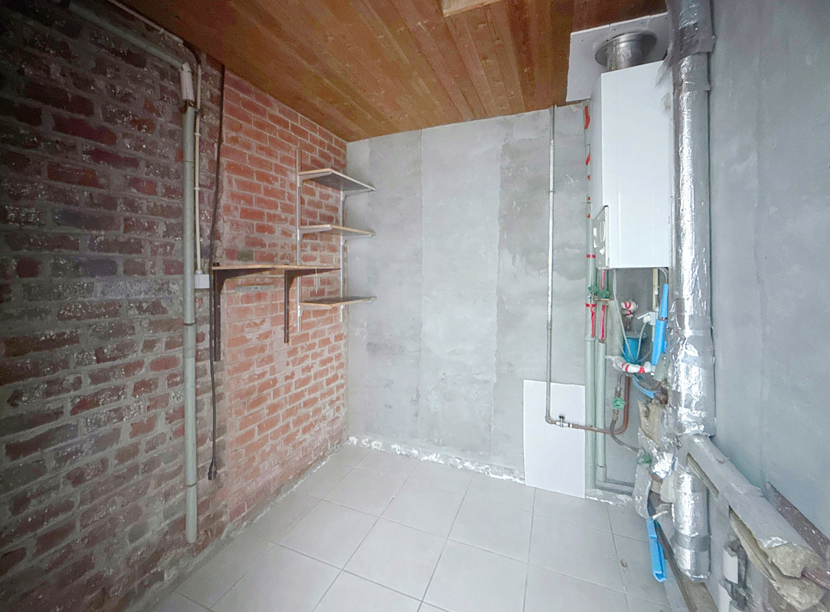 Maison mitoyenne avec jardin à Luingne