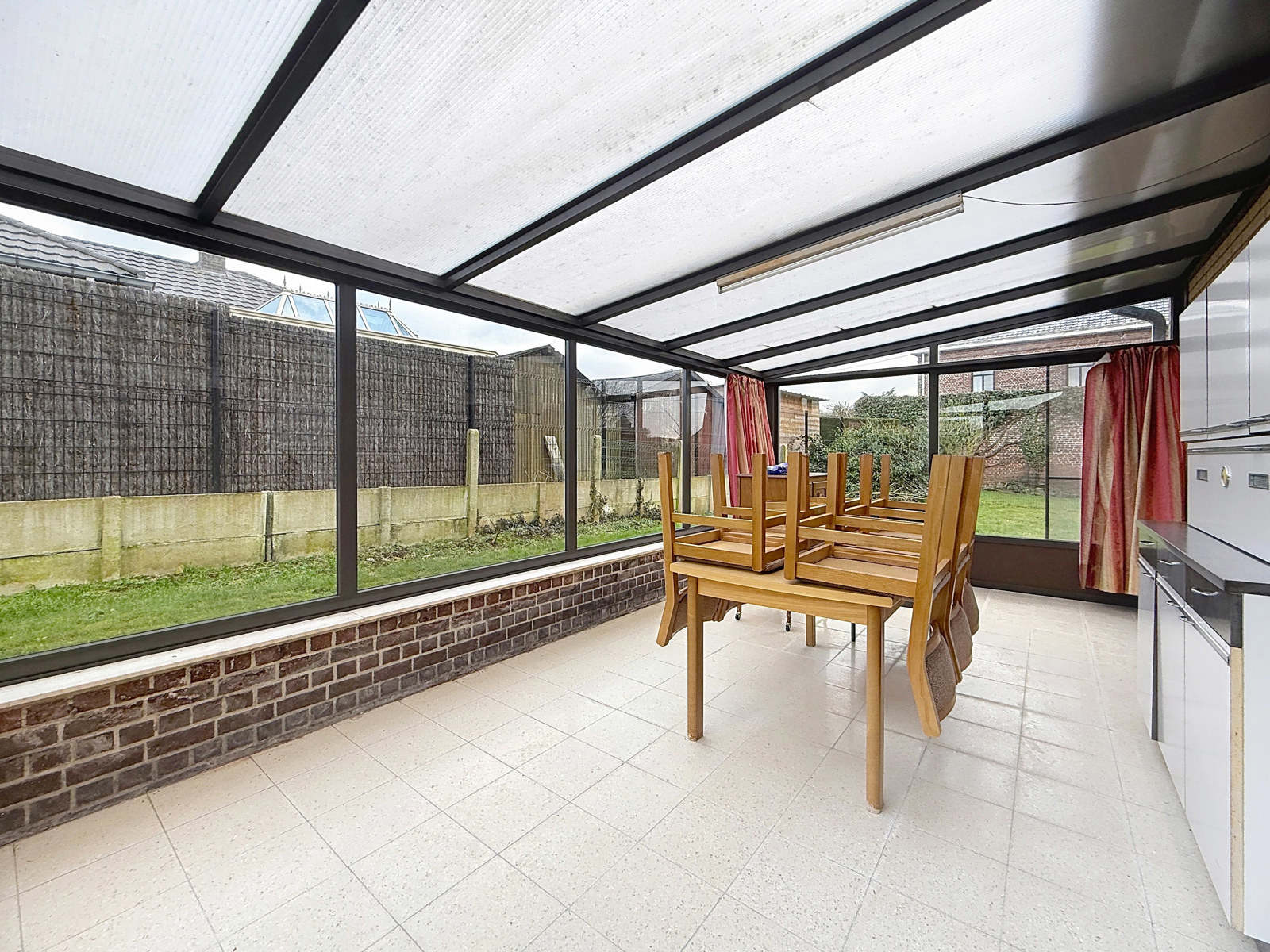 Charmante maison plain-pied à Pottes avec garage et jardin