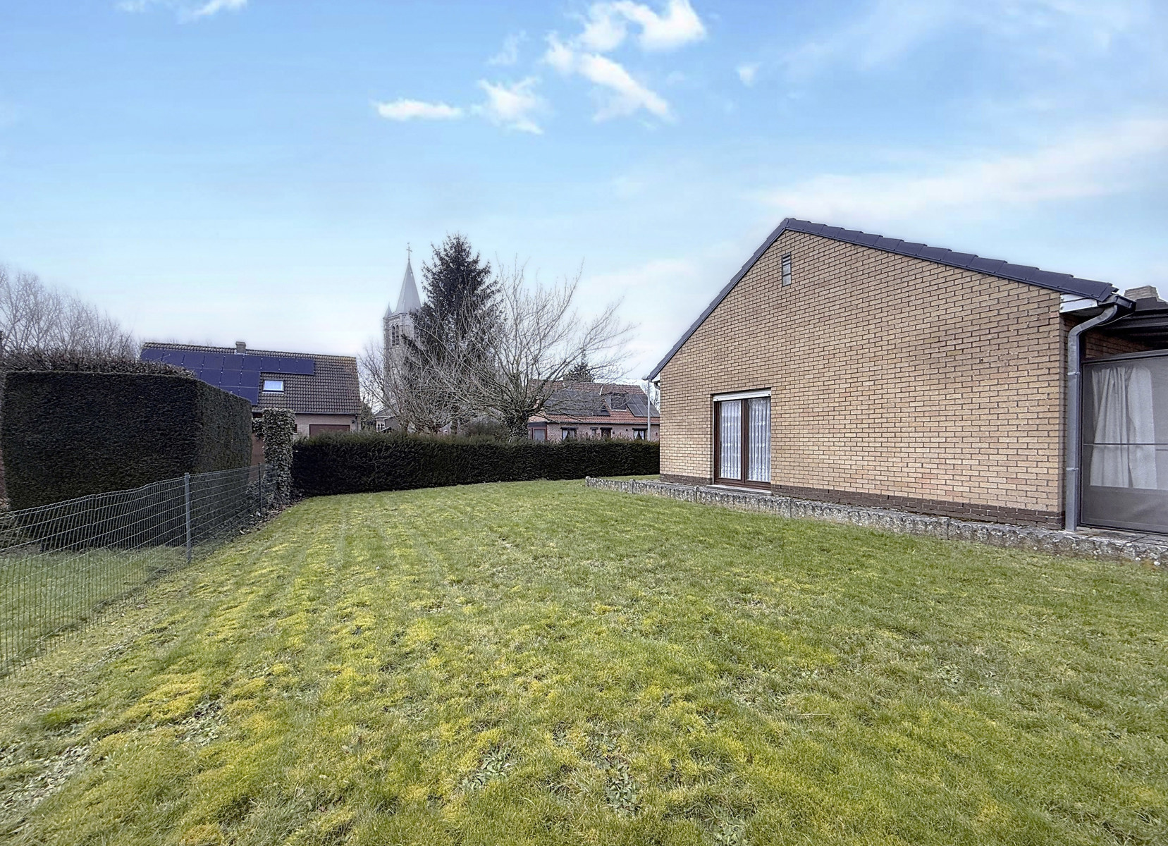 Charmante maison plain-pied à Pottes avec garage et jardin