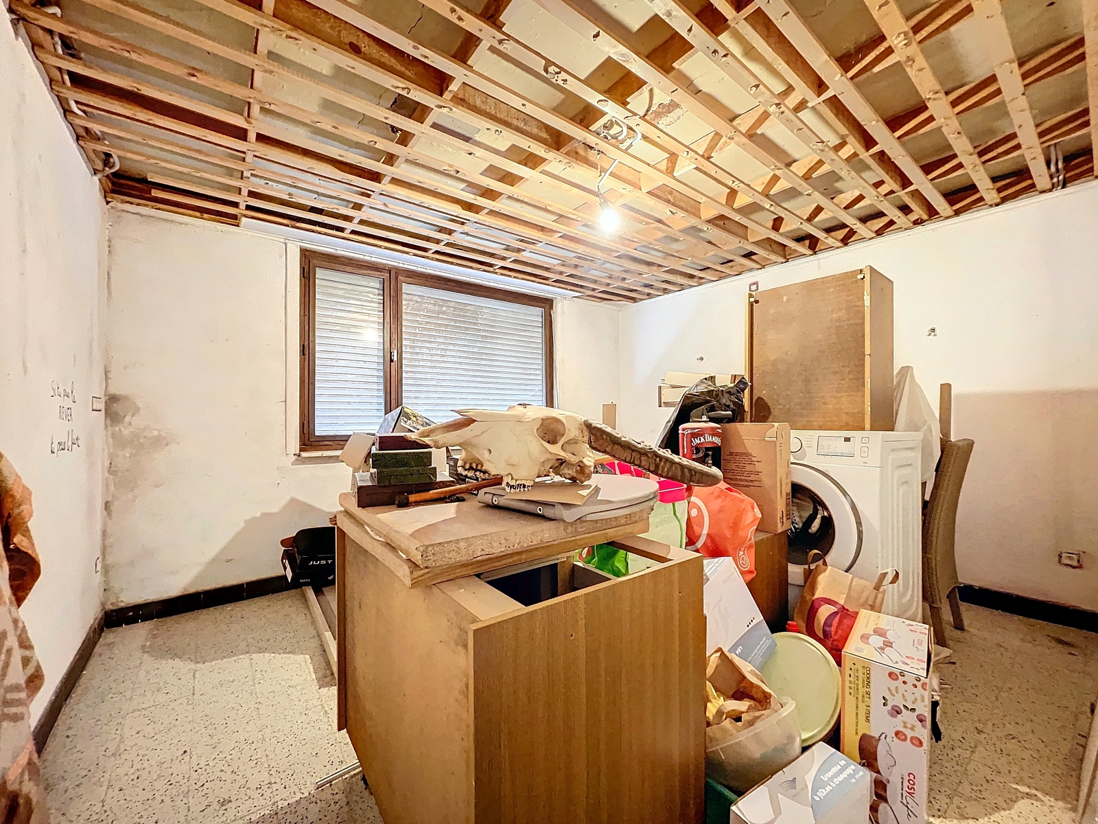 Fermette à rénover avec 4 chambres et 2 garages