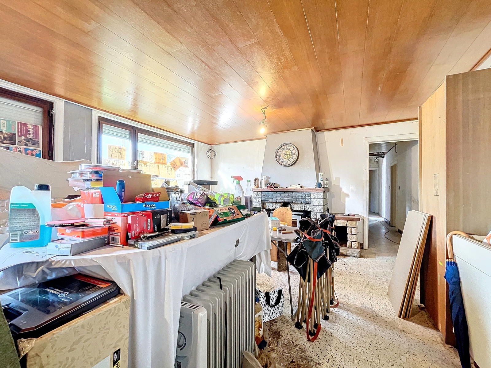 Fermette à rénover avec 4 chambres et 2 garages