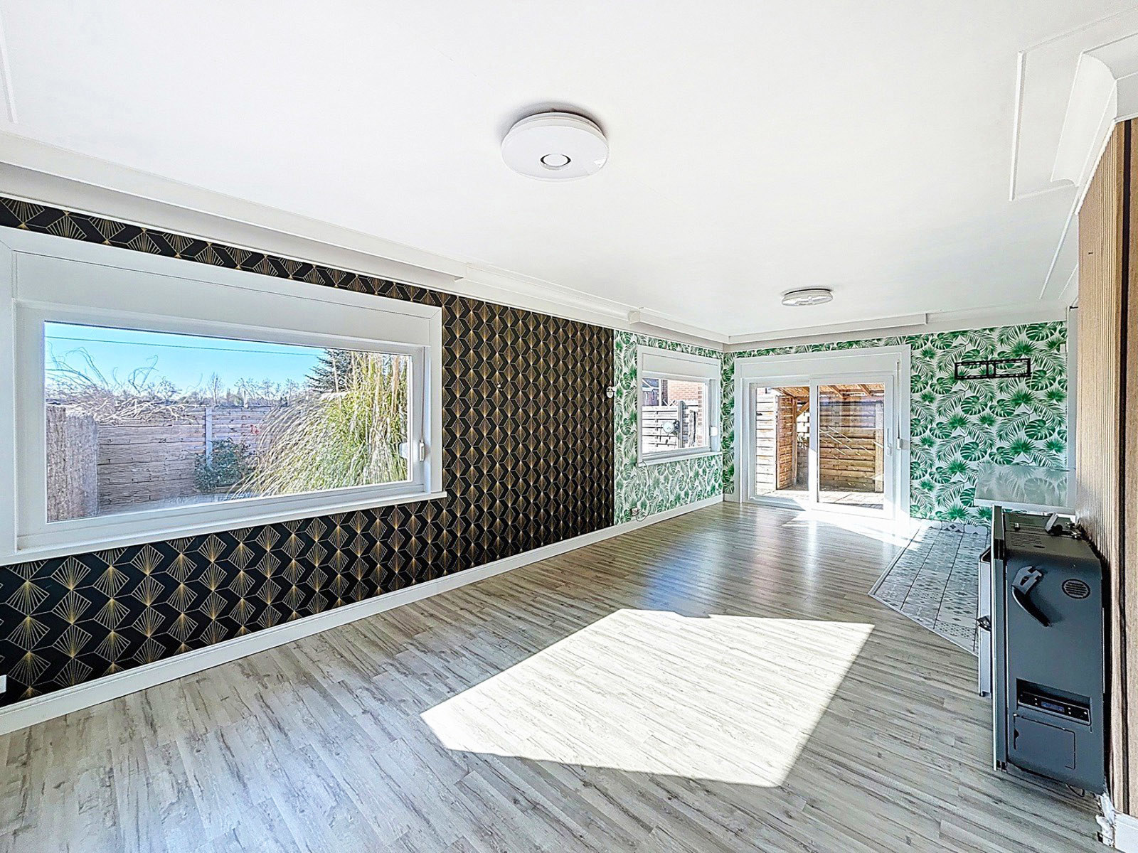 Villa de plain-pied, située proche de toutes commodités.