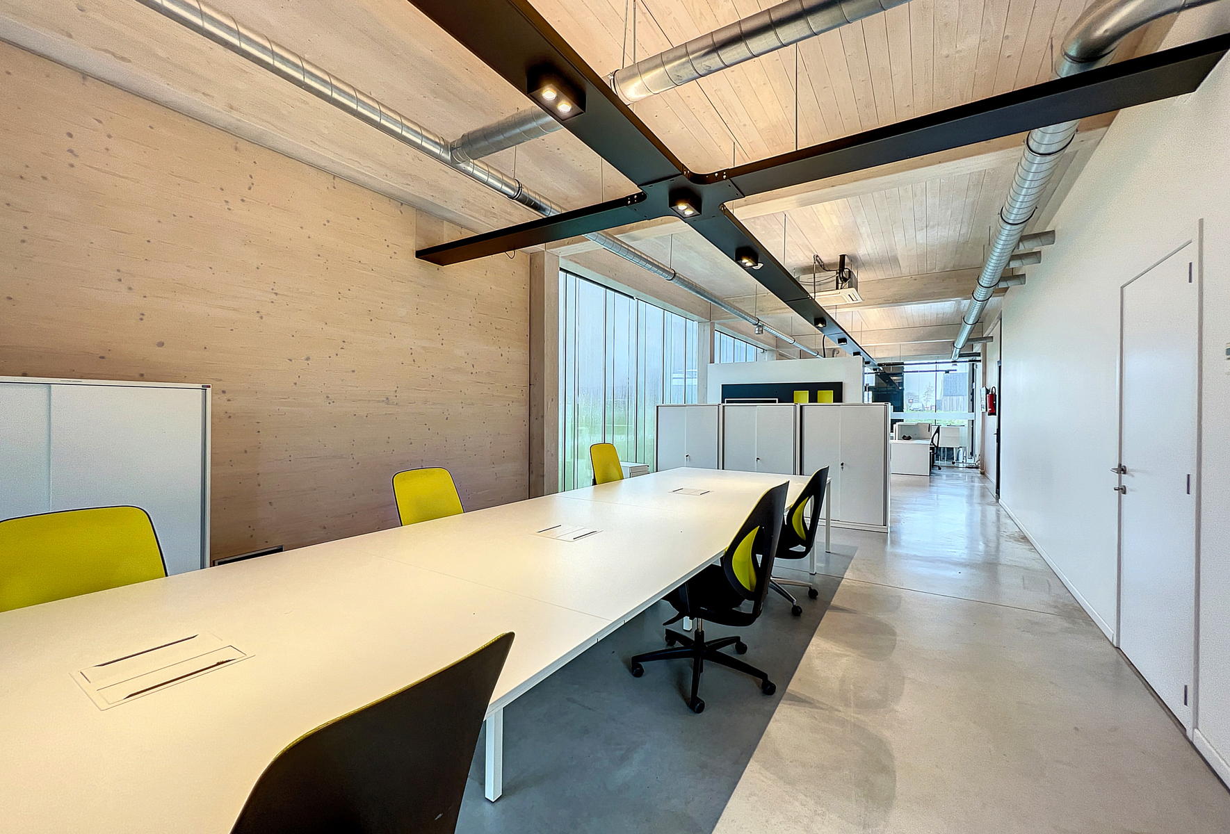 Splendide bureau à louer en open-space