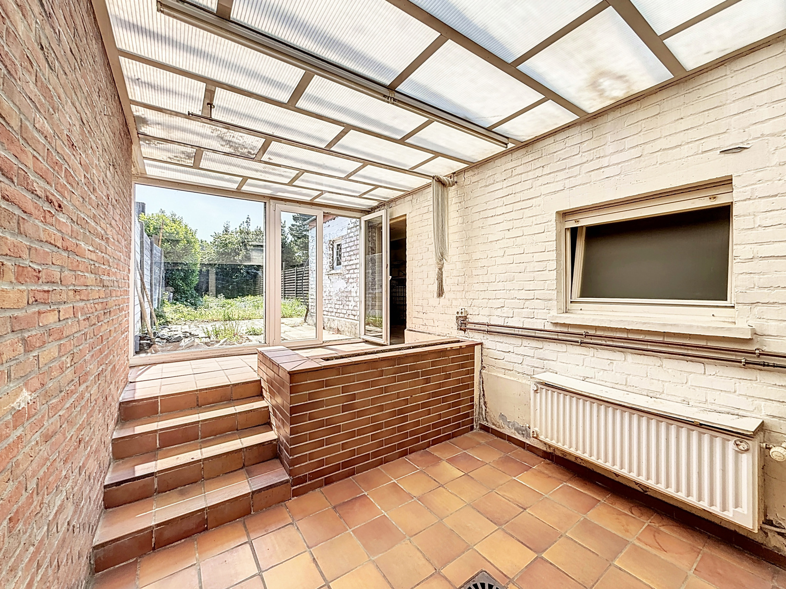 Maison à rénover située à Mouscron avec jardin 