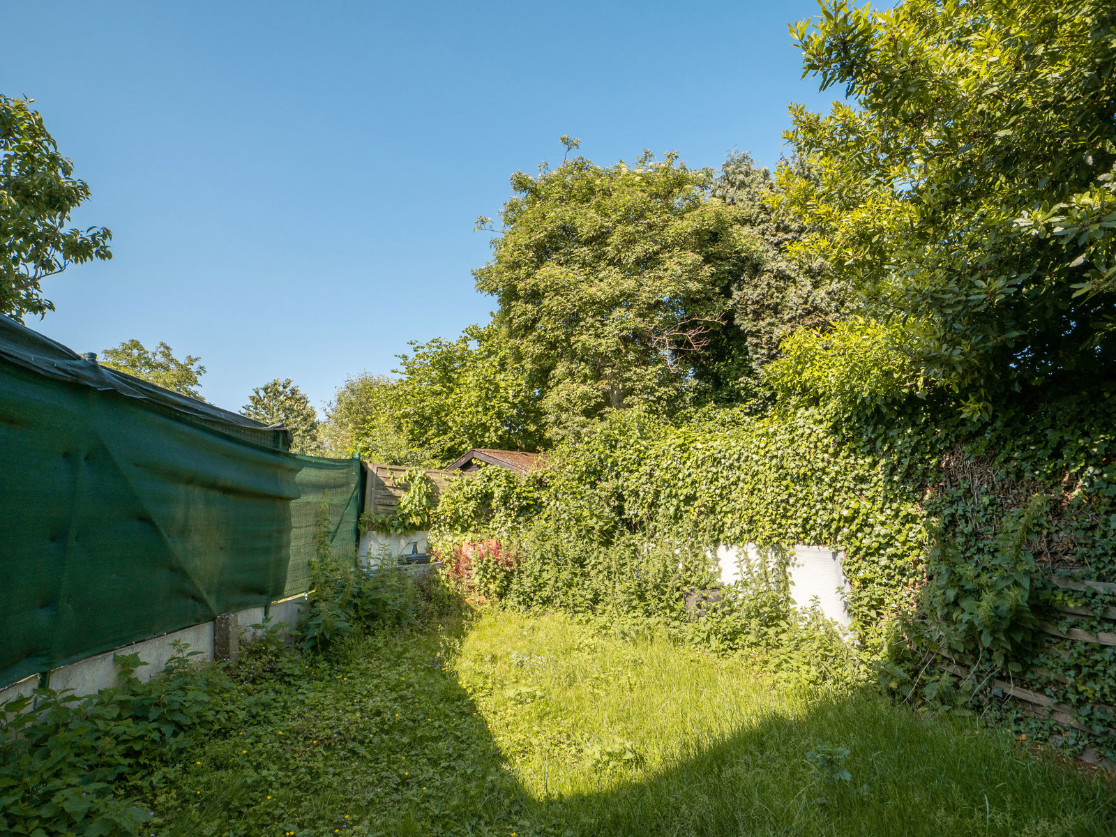 Maison 3 chambres avec jardin proche des axes principaux