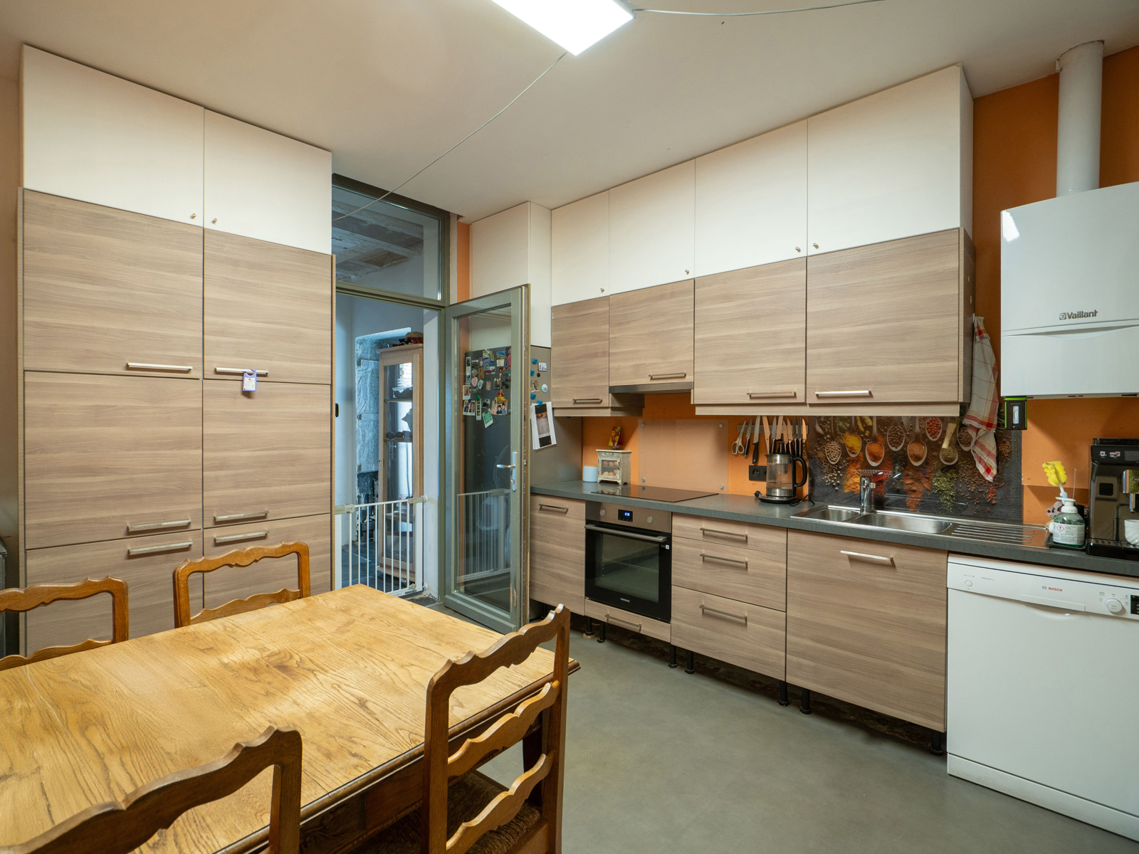 Grande maison d`habitation avec partie locative à Kain