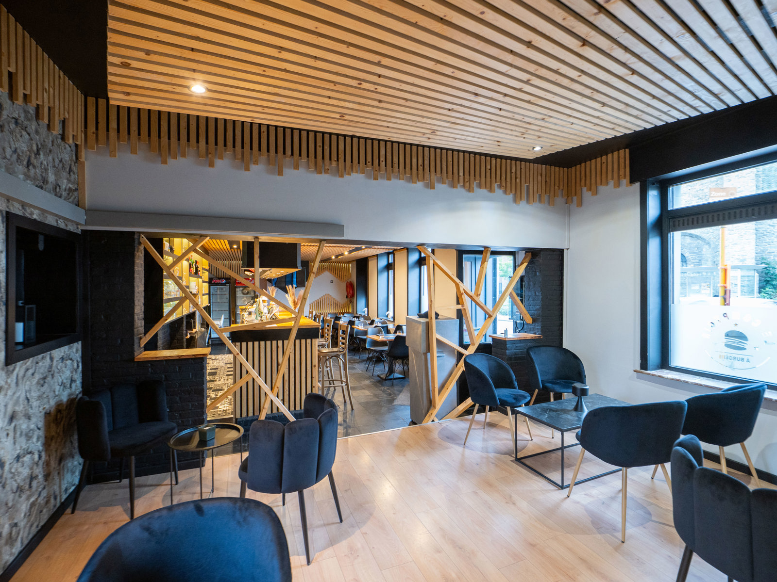 Pas-de-porte – Snack/Restaurant réputé à Dottignies – 