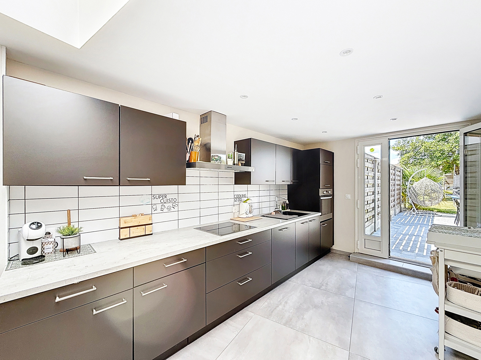 Maison entièrement rénovée, 3 chambres avec jardin