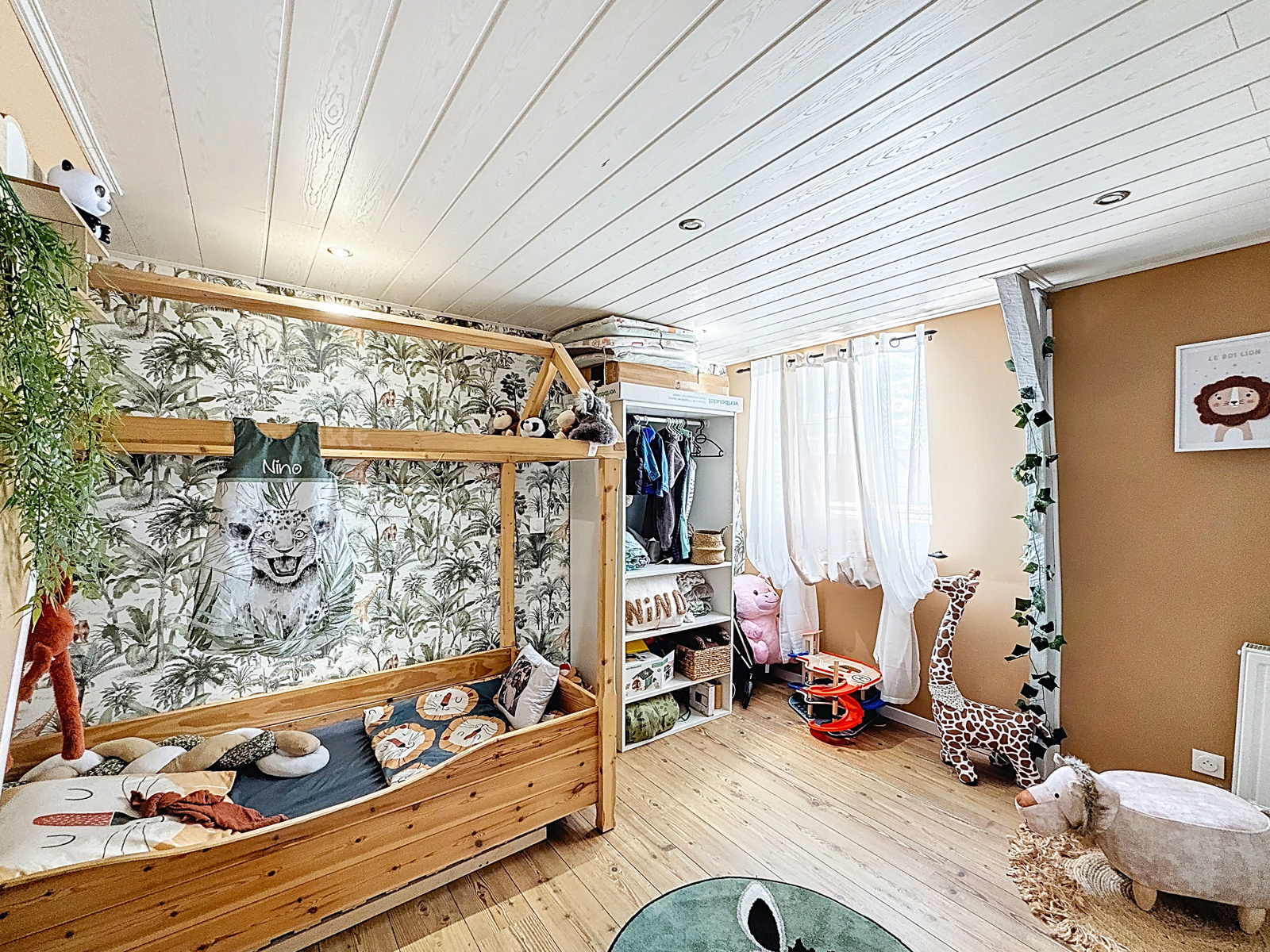 Maison entièrement rénovée, 3 chambres avec jardin