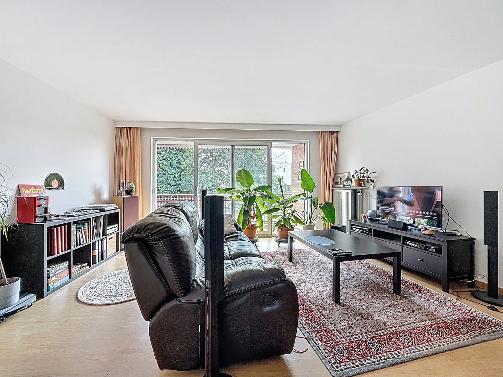 Appartement 2 ch. en centre-ville avec balcon et garage