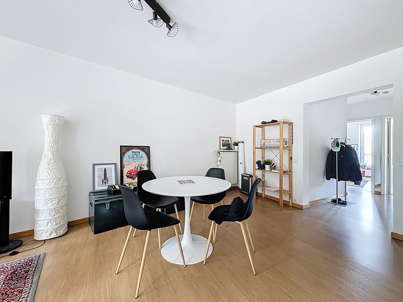 Appartement 2 ch. en centre-ville avec balcon et garage