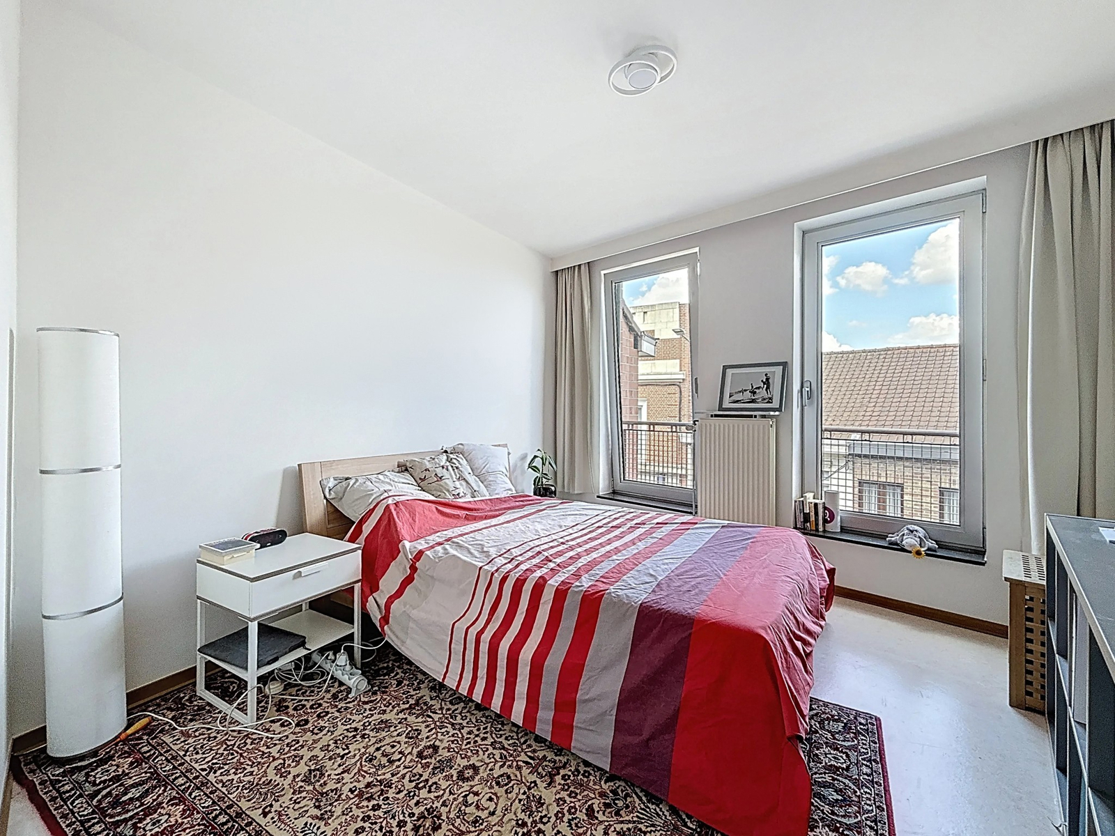 Appartement 2 ch. en centre-ville avec balcon et garage