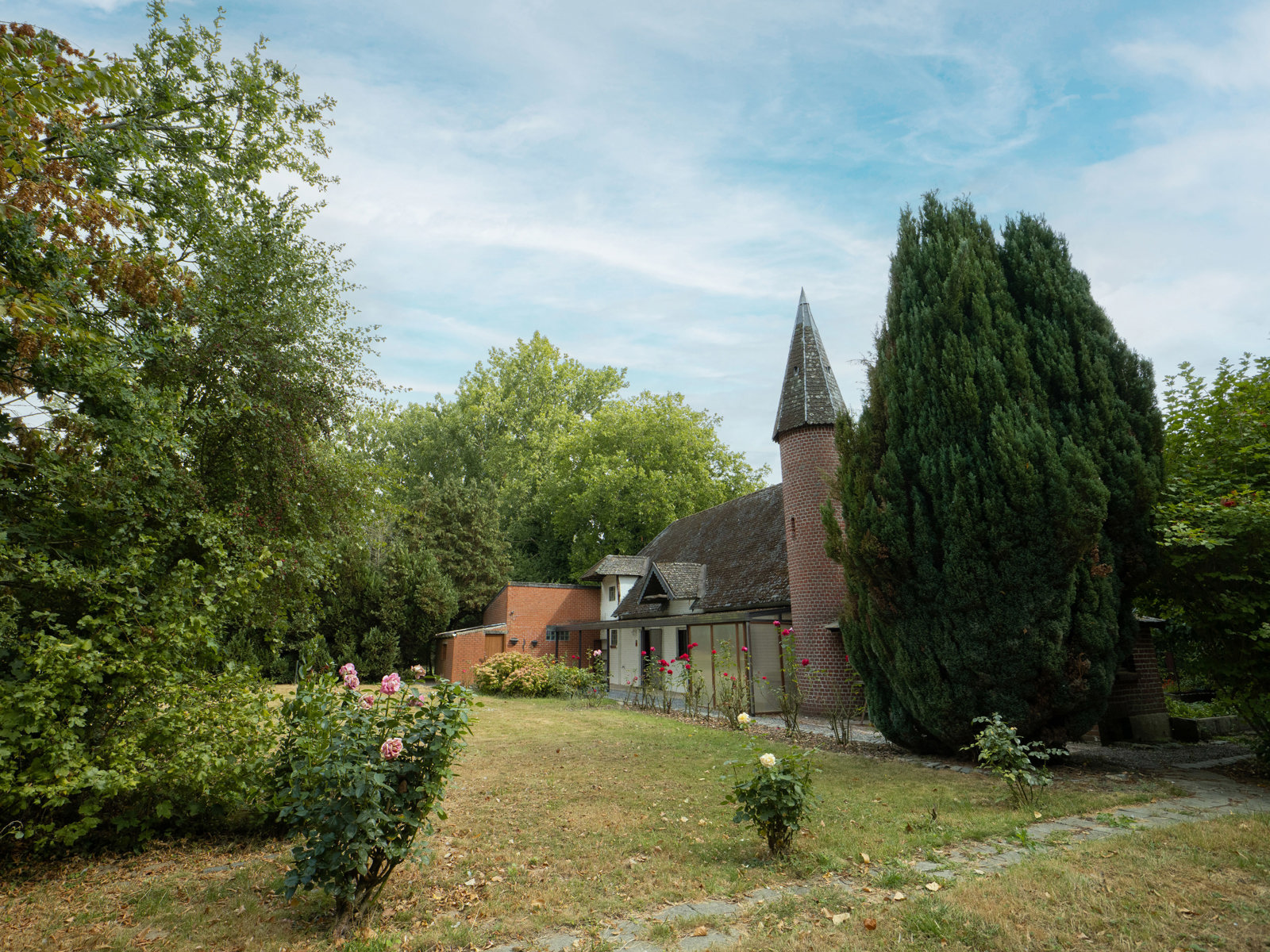 Maison de style cottage à la campagne