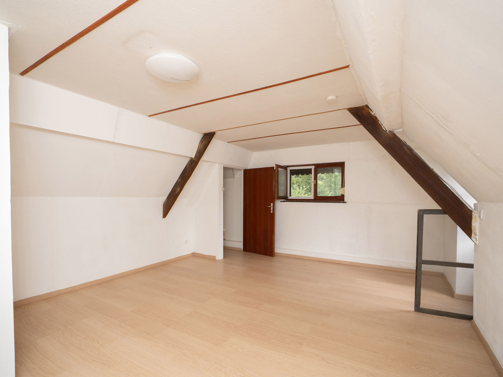 Maison de style cottage à la campagne