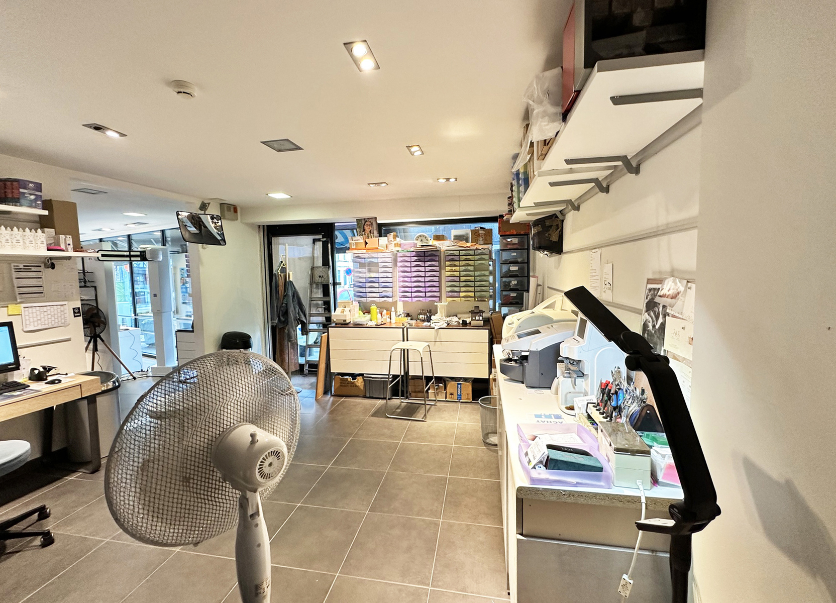 Surface commerciale à louer à Dottignies