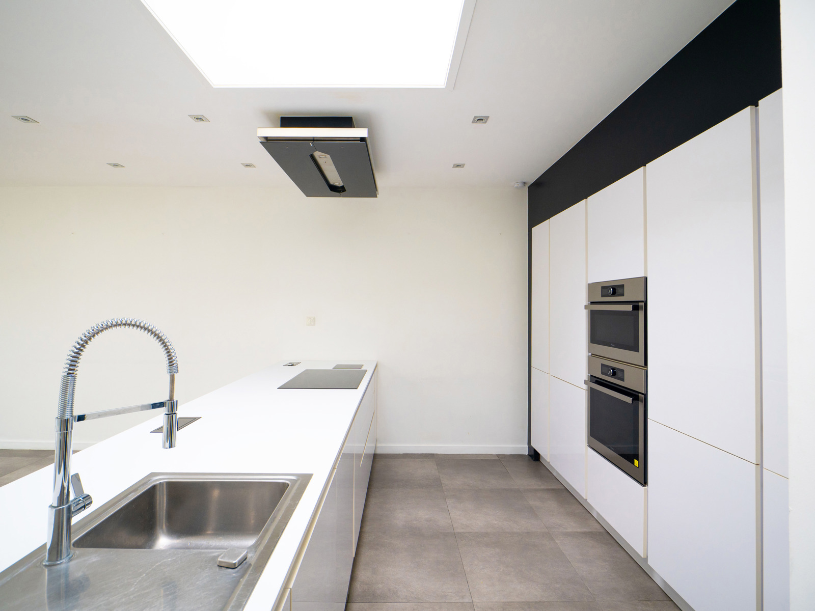 Maison 3 façades récente (2018) avec 4 chambres à Dottignies