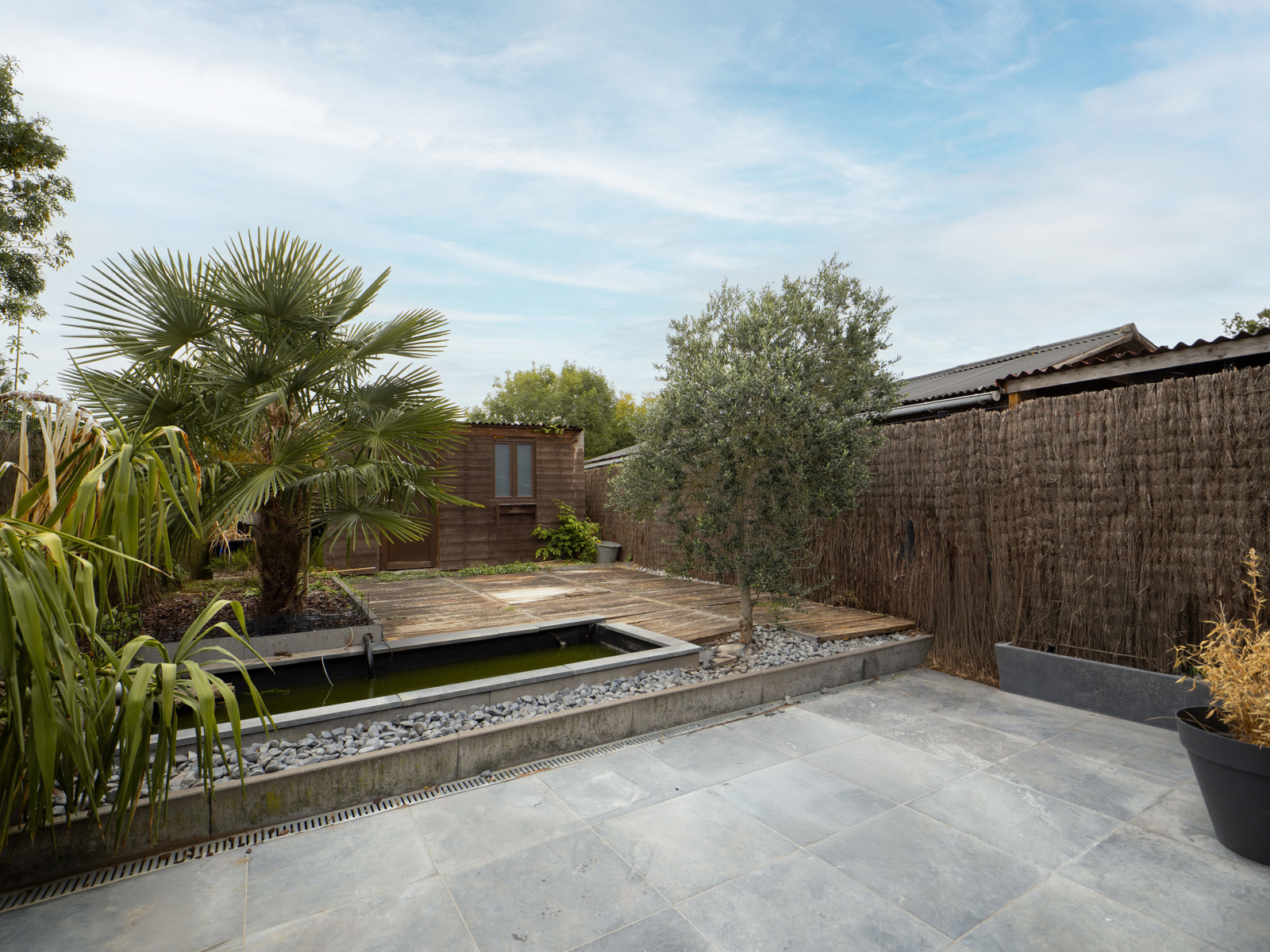 Maison 3 façades récente (2018) avec 4 chambres à Dottignies