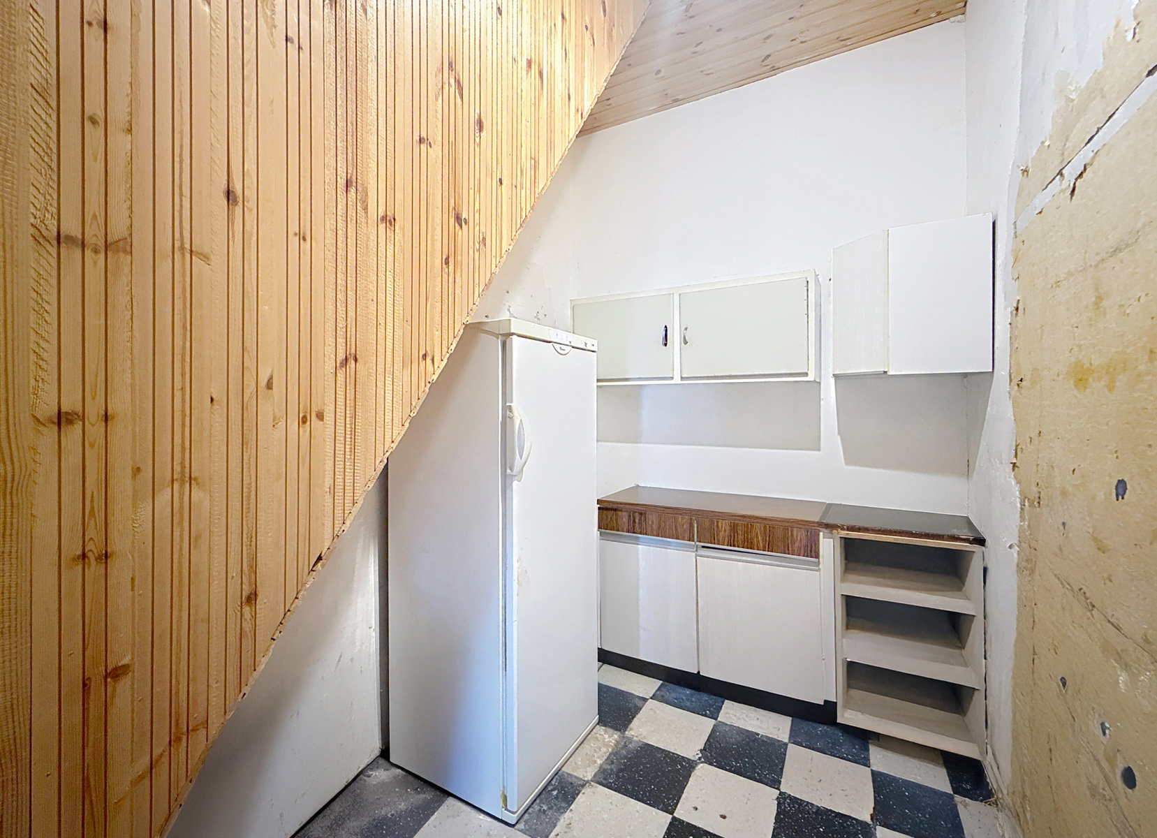 Maison 3 façades avec jardin et garage à rénover à Néchin