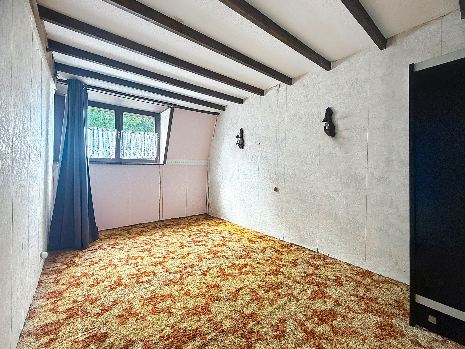 Maison 3 façades avec jardin et garage à rénover à Néchin