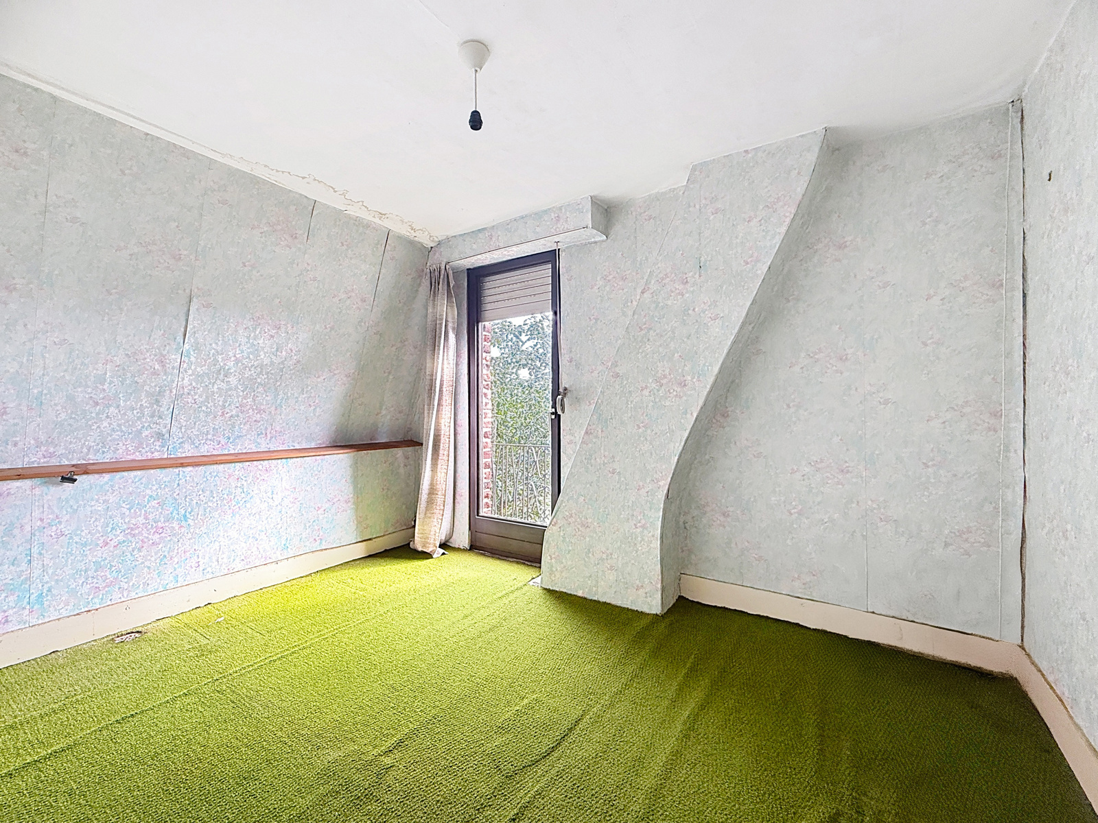 Maison 3 façades avec jardin et garage à rénover à Néchin