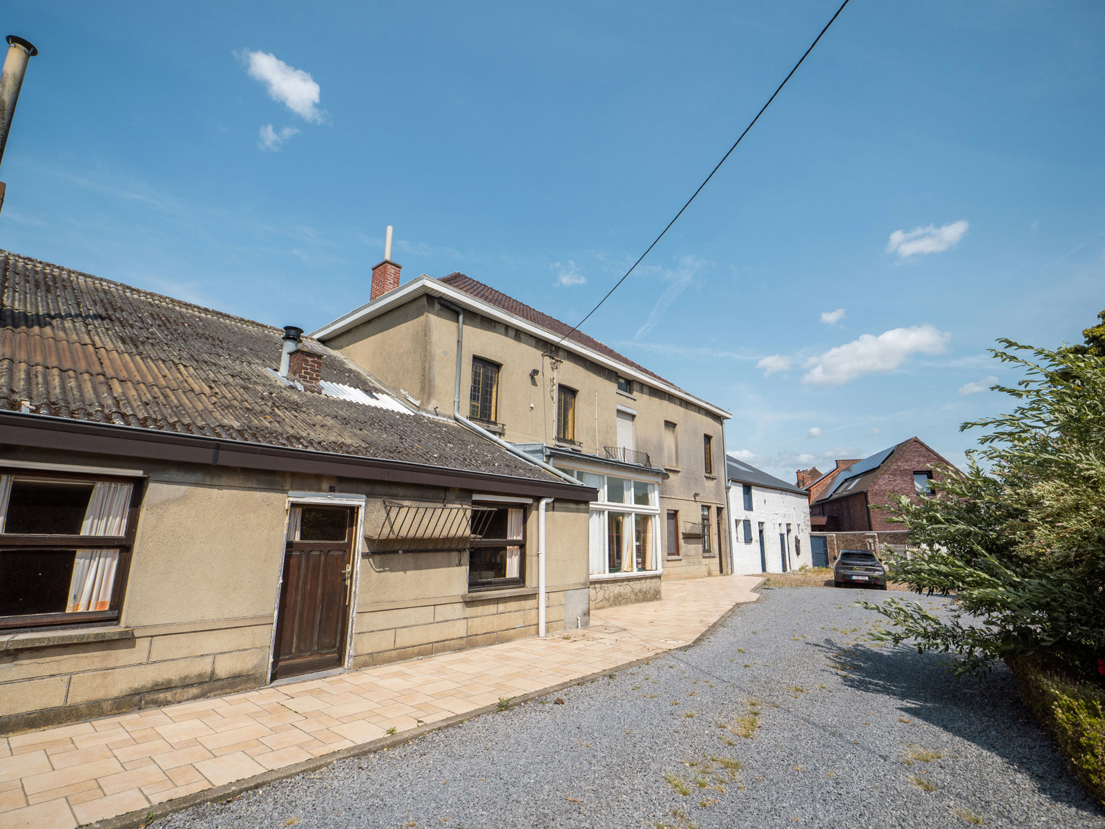 Grande ferme à rénover avec un énorme potentiel