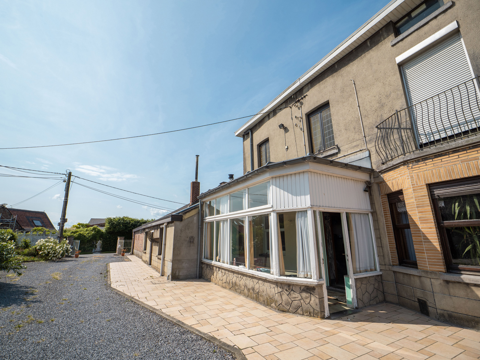 Grande ferme à rénover avec un énorme potentiel