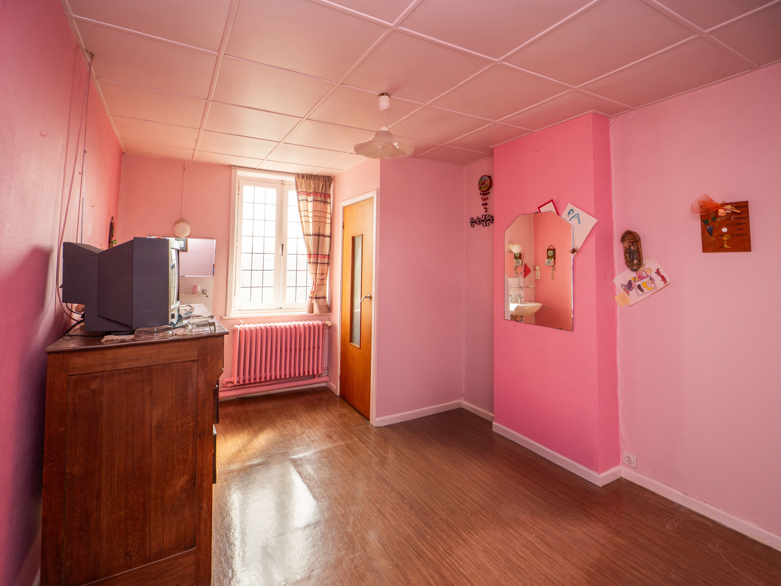 Grande ferme à rénover avec un énorme potentiel