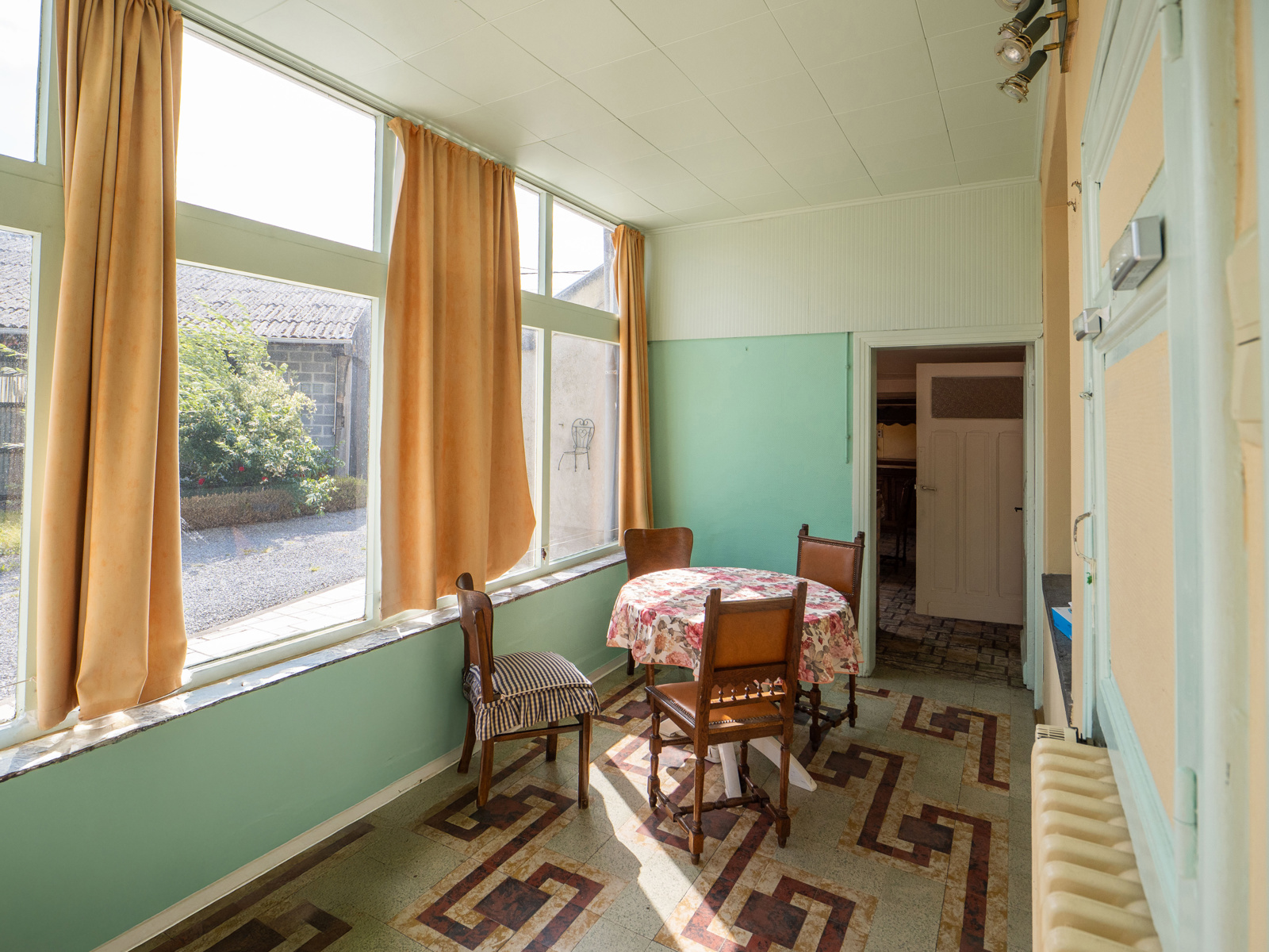 Grande ferme à rénover avec un énorme potentiel