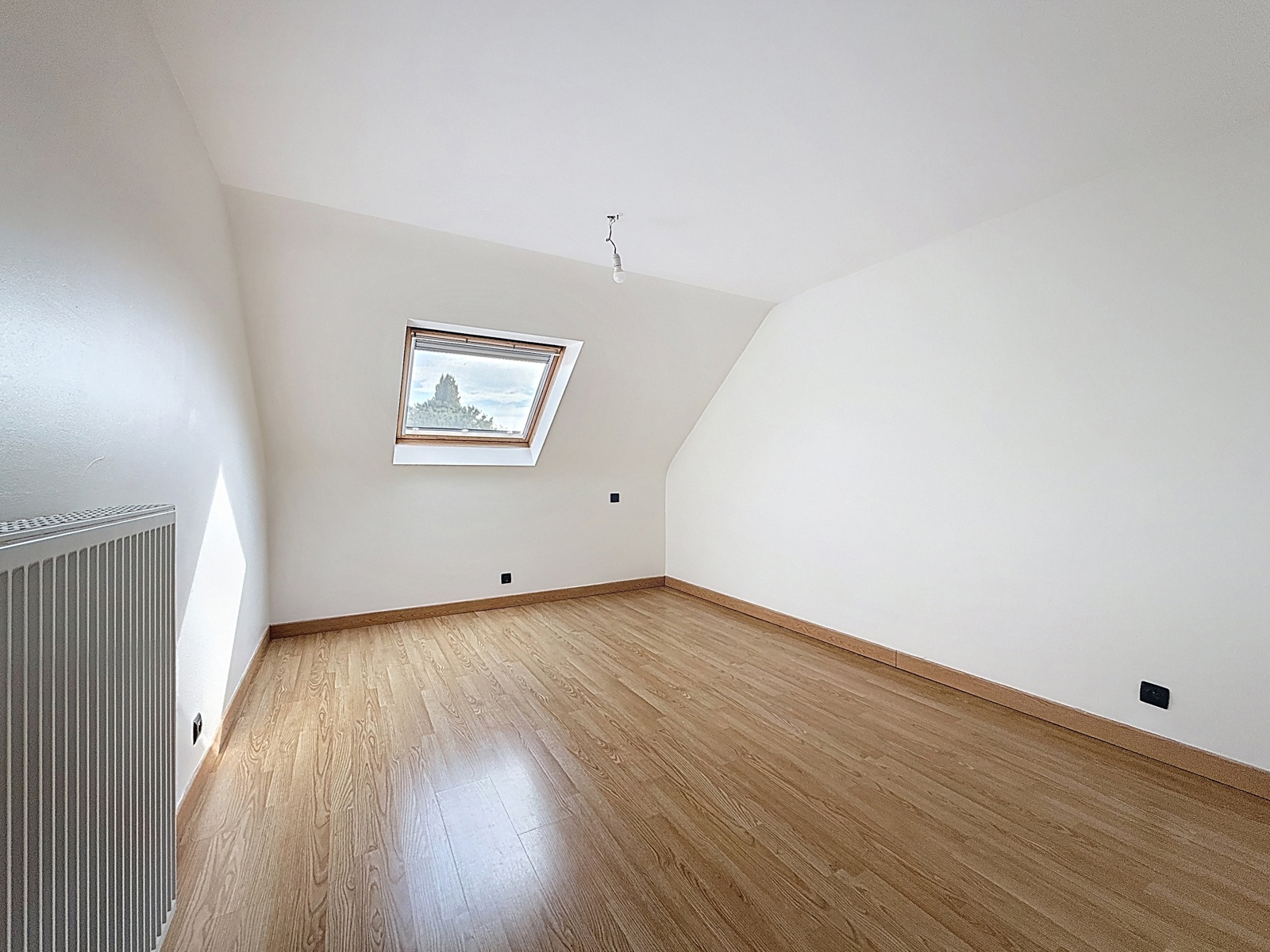 Maison 3 chambres, garage et jardin à Néchin