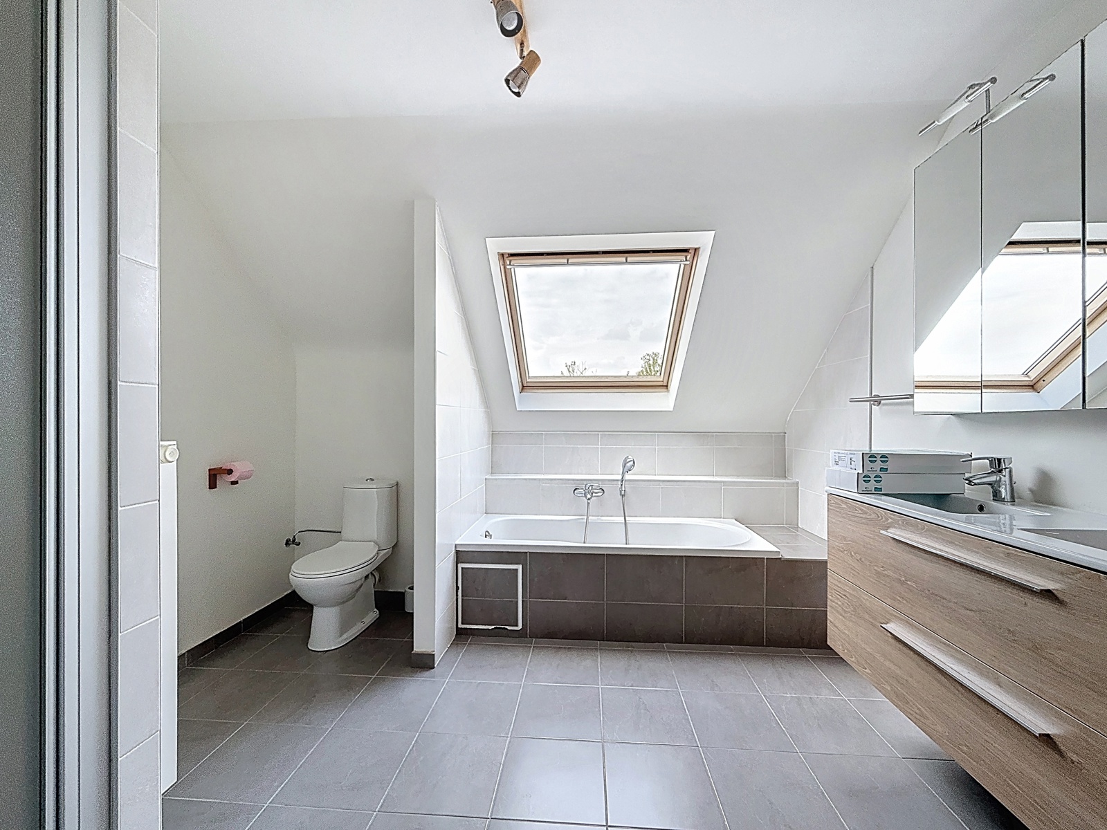 Maison 3 chambres, garage et jardin à Néchin