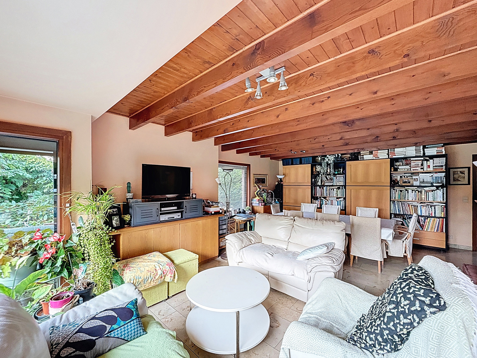 Charmante maison 4 façades sur 1.560 m² – Leers-Nord