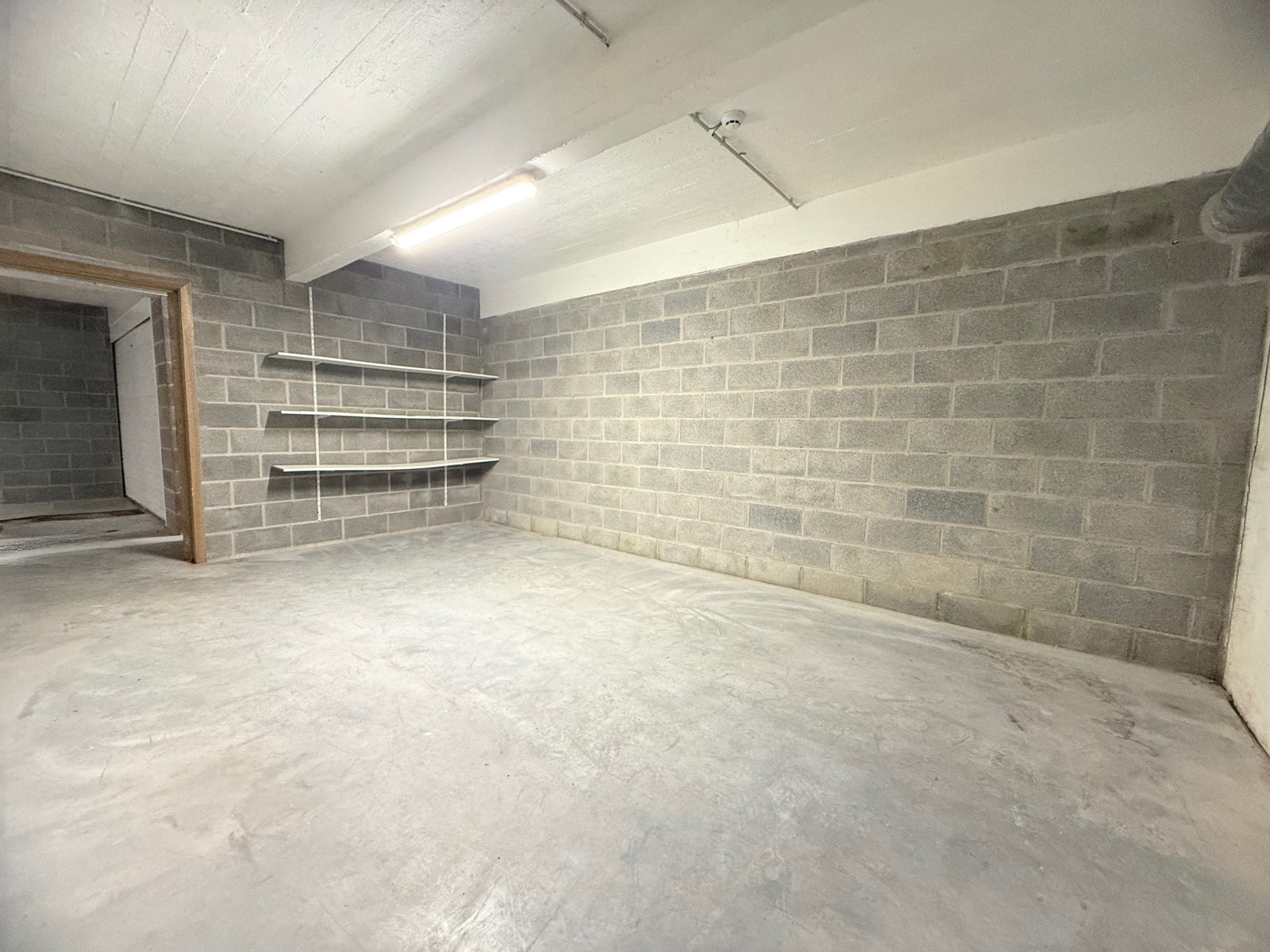 Cave / boxe de rangement à louer dans la résidence du Castert