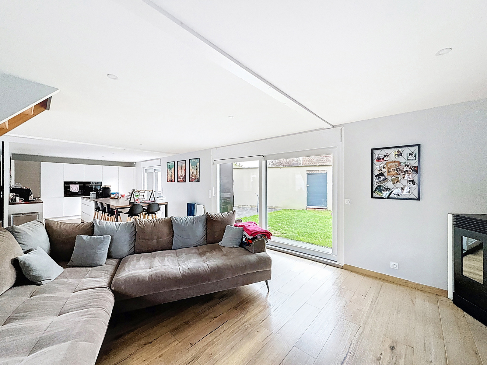 Maison entièrement rénovée au coeur du village de Leers Nord