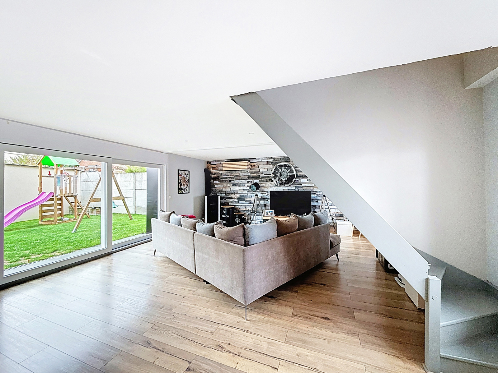 Maison entièrement rénovée au coeur du village de Leers Nord