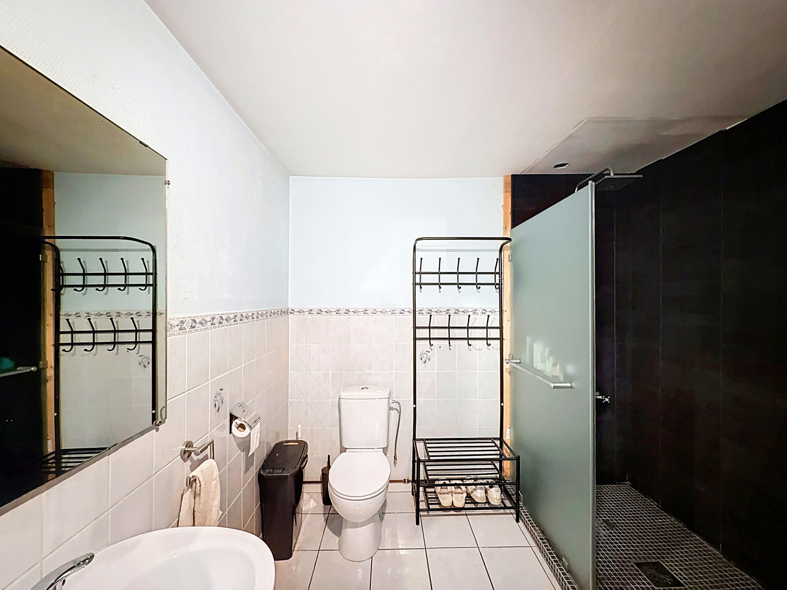 Spacieuse maison - 245 m² habitable avec garage et jardin