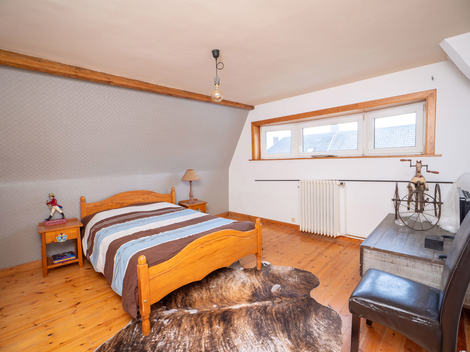 Maison de maître de caractère à usage mixte et beaux volumes