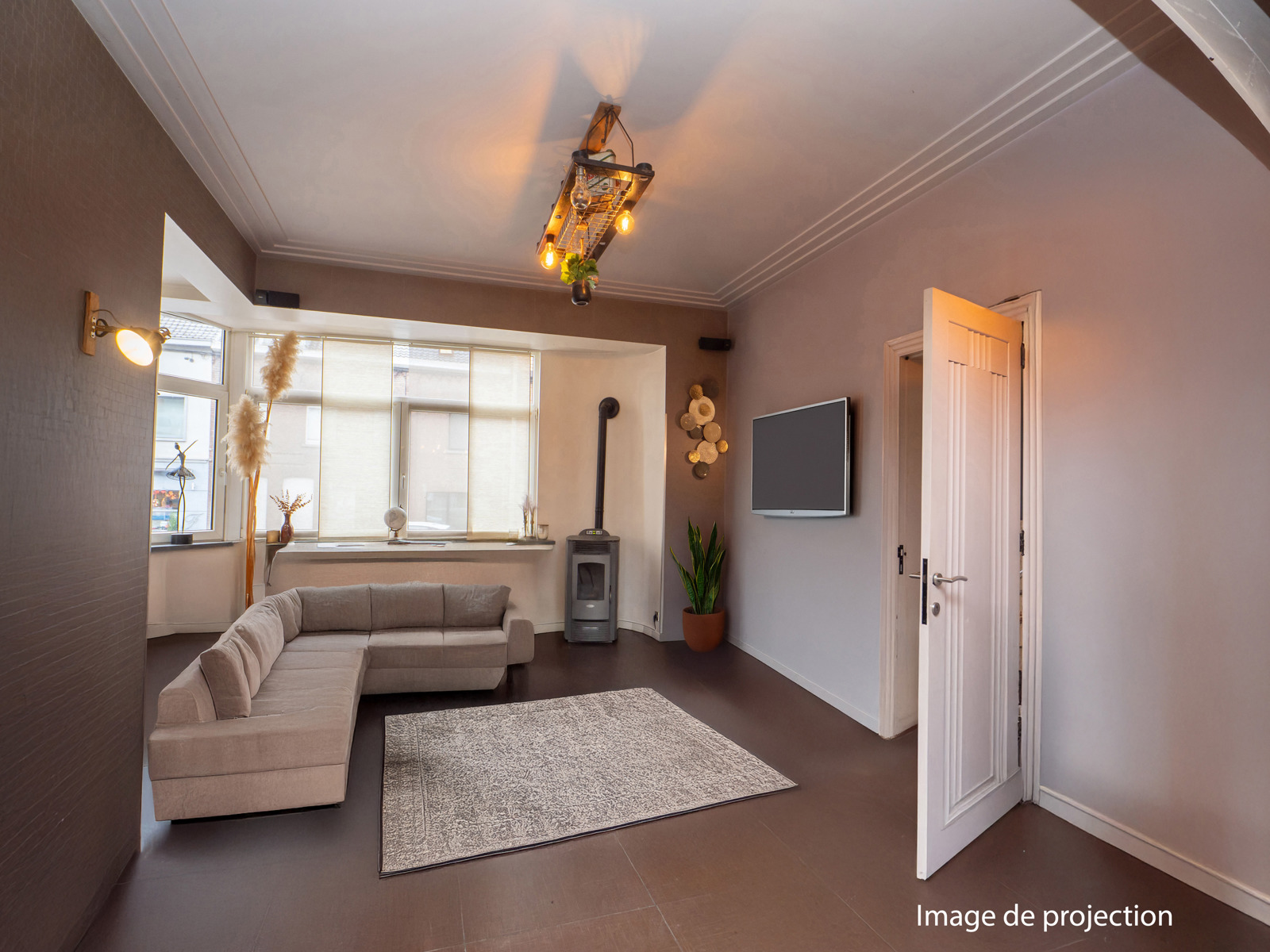 Maison de maître de caractère à usage mixte et beaux volumes