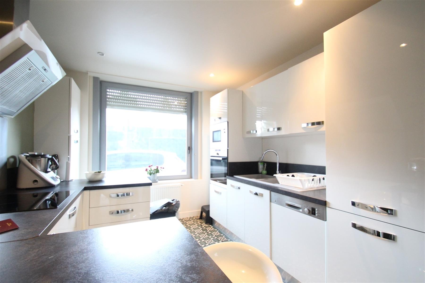 Maison mitoyenne avec 3 chambres et jardin à Leers-Nord