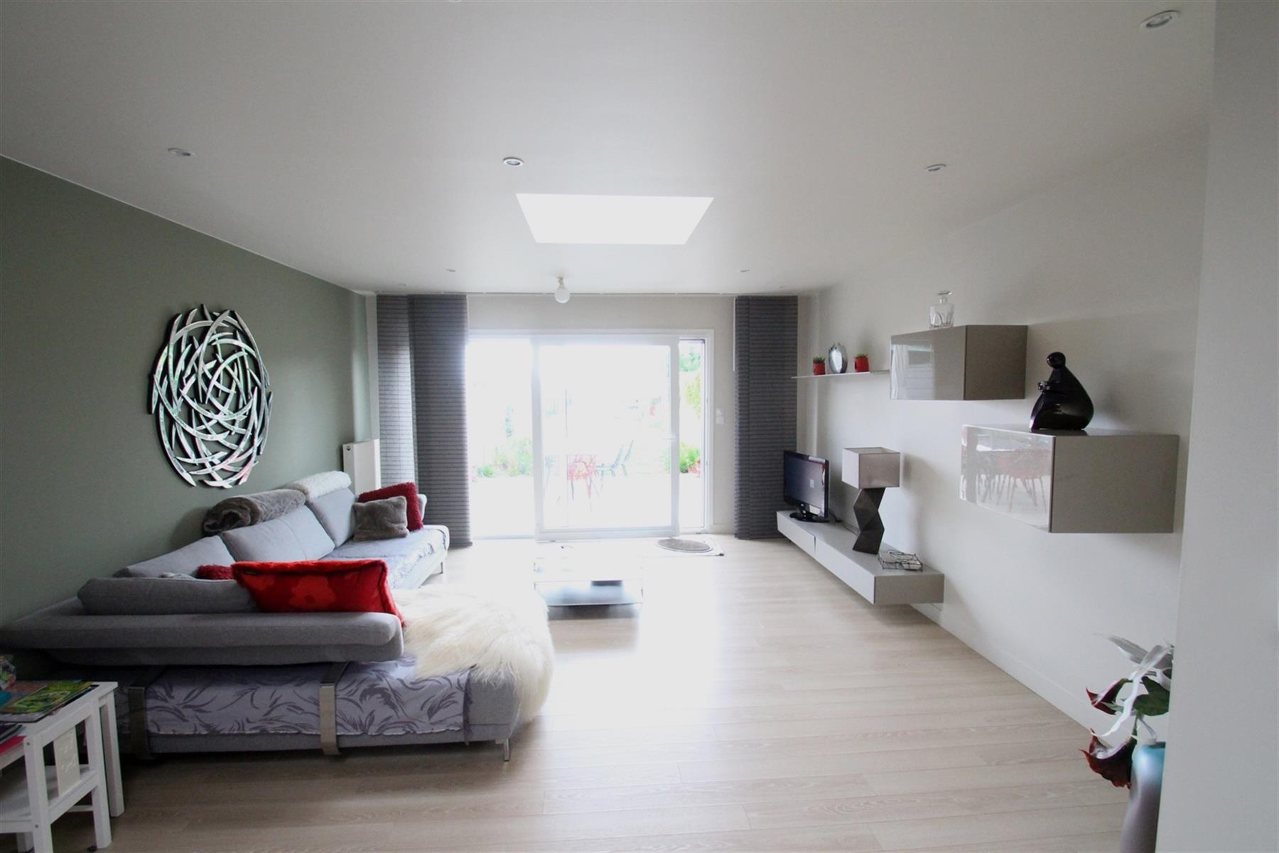 Maison mitoyenne avec 3 chambres et jardin à Leers-Nord