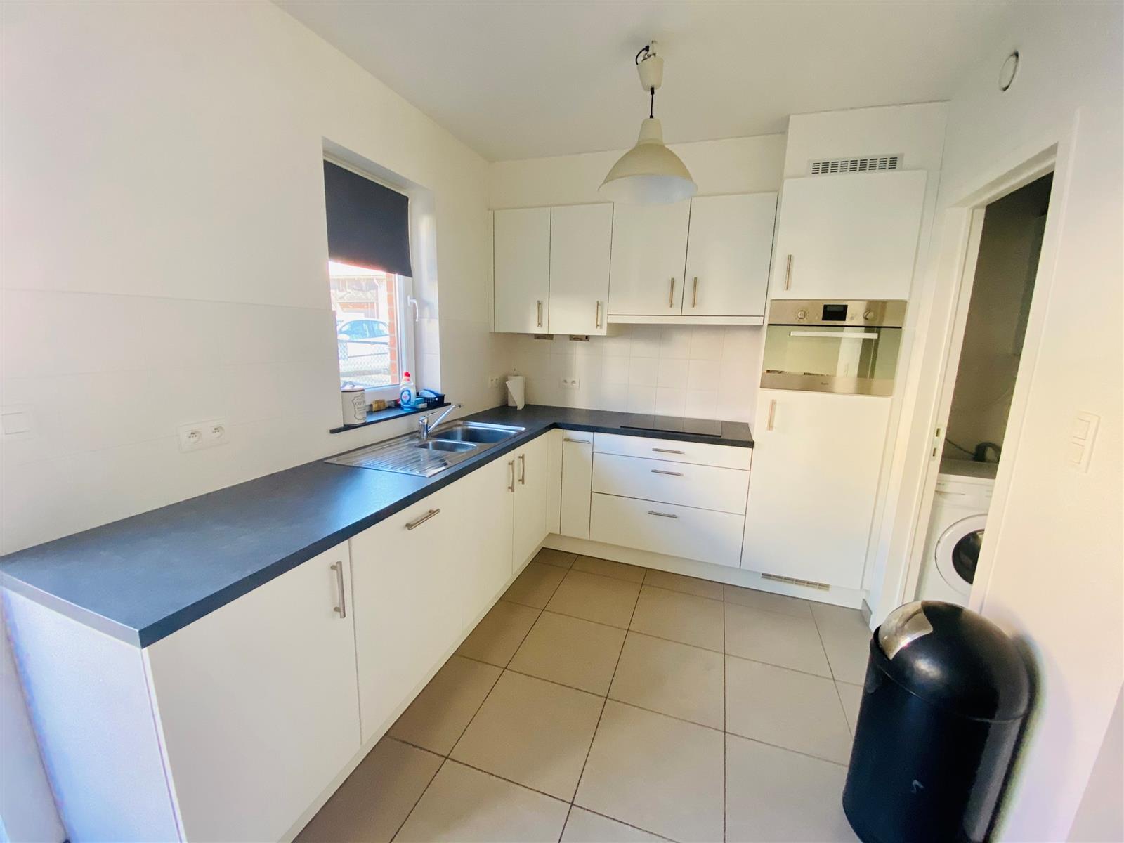 Magnifique maison 3 façades située à Leuze‑en‑Hainaut. 