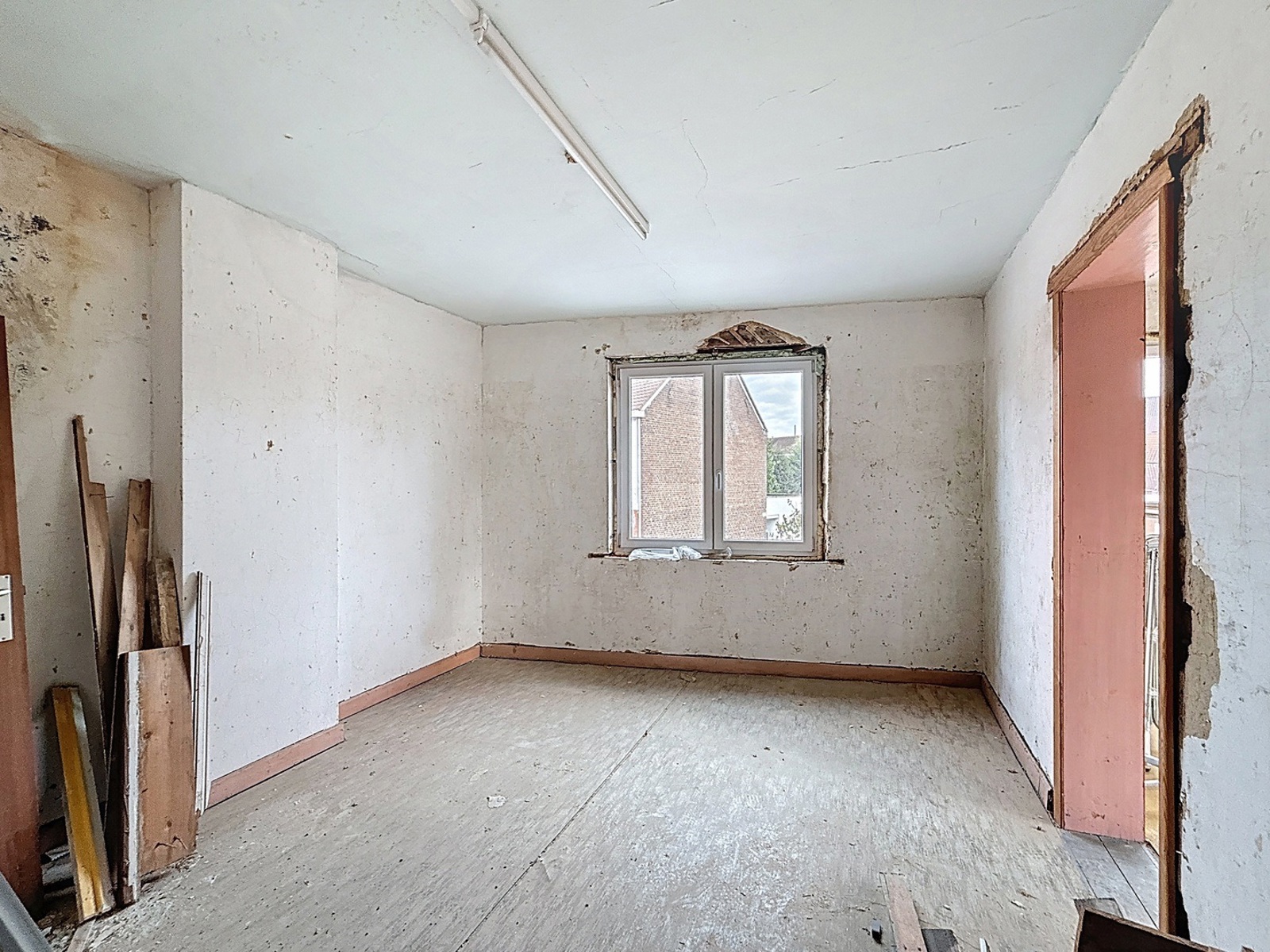 Immeuble usage multiple  250 m² au sol - Herseaux Place