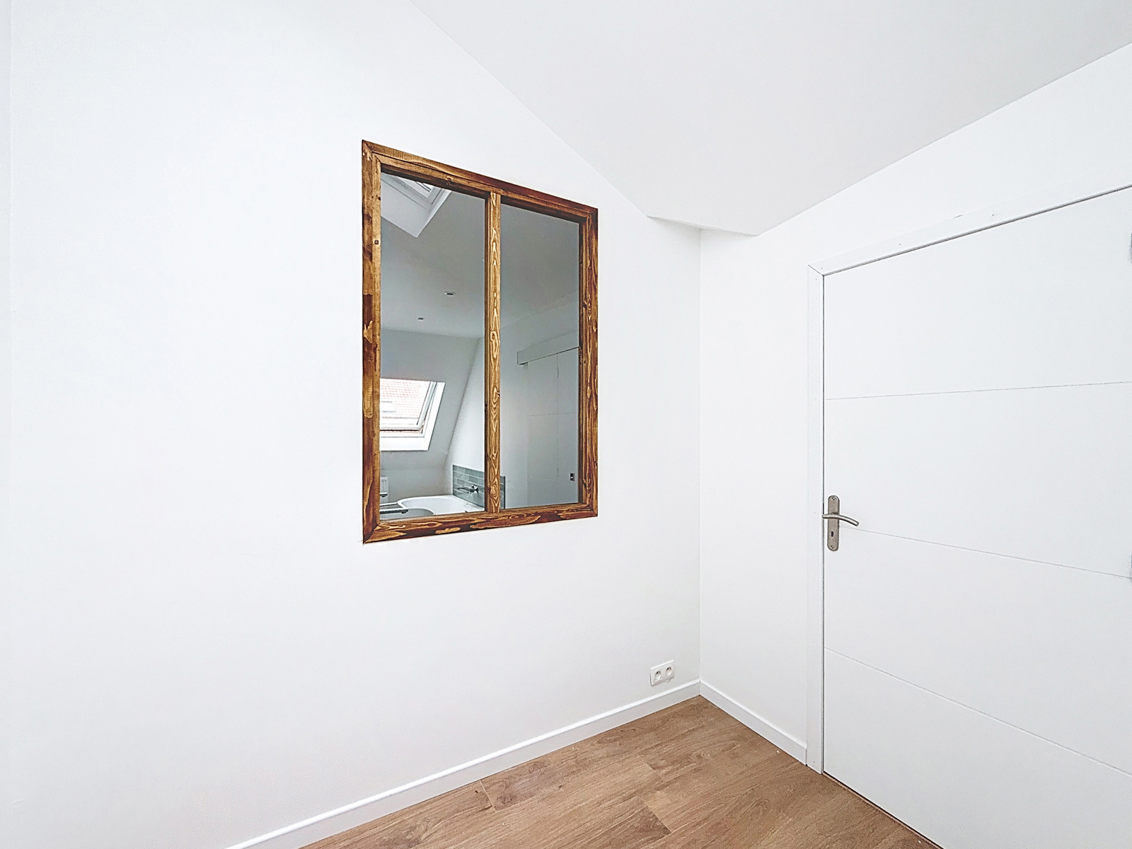 Maison avec jardin rénovée à Pecq