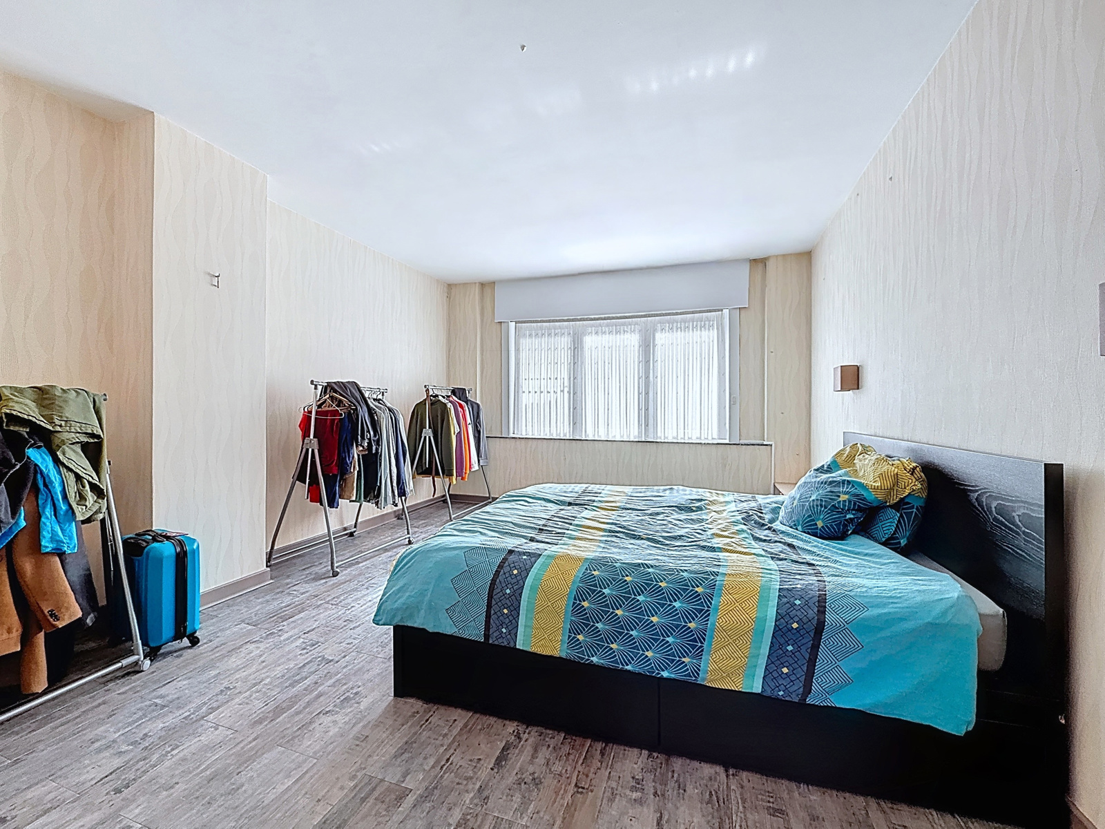 Habitation avec entrepôt proche du centre de Mouscron